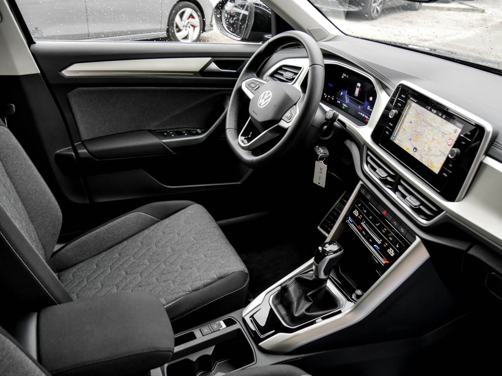 Volkswagen T-Roc 2.0 MOVE LM17 NAVI CARPLAY SITZHEIZUNG