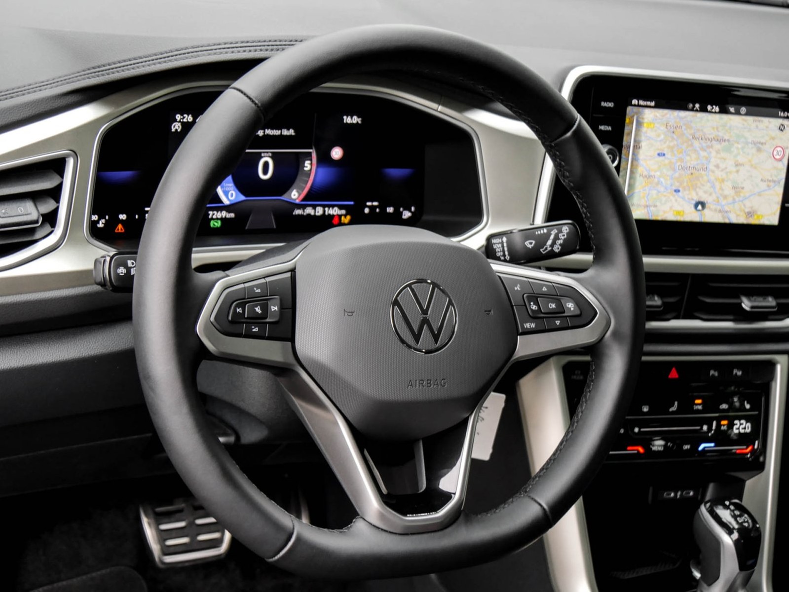 Volkswagen T-Roc 2.0 MOVE LM17 NAVI CARPLAY SITZHEIZUNG
