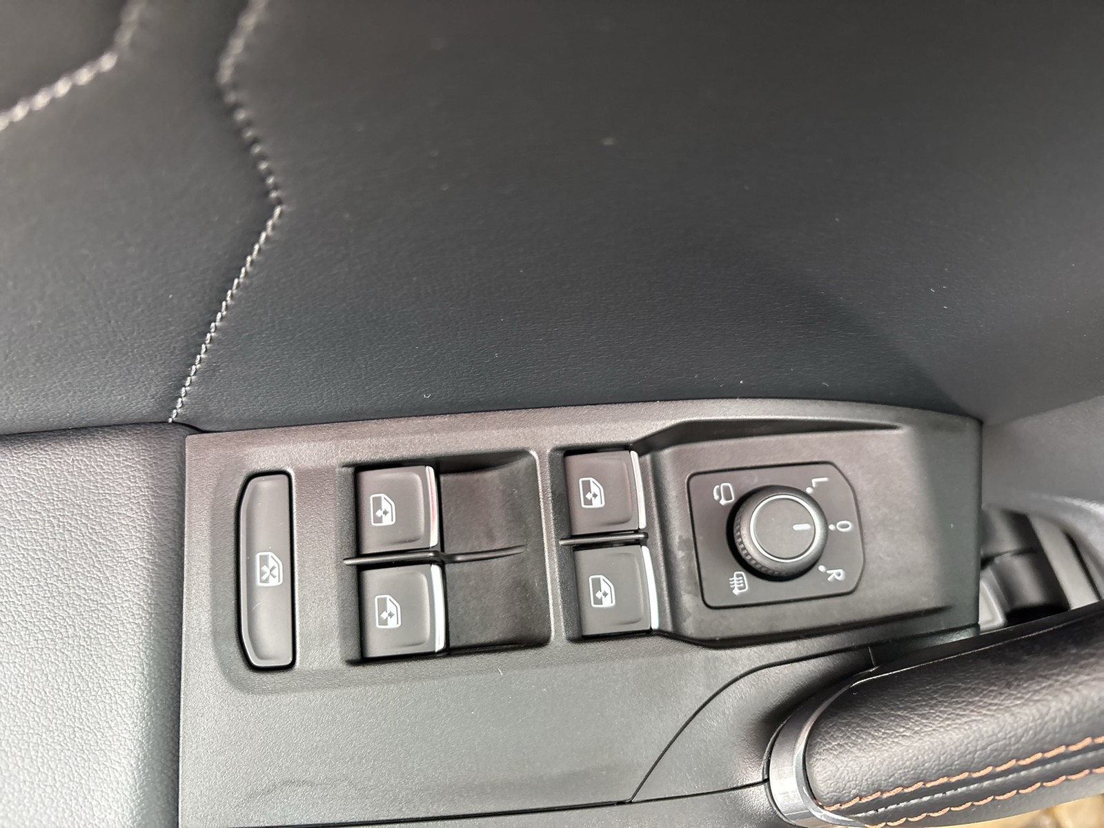 Cupra Formentor 1.4 HYBRID VZ LEDER 360°CAM ACC LM19