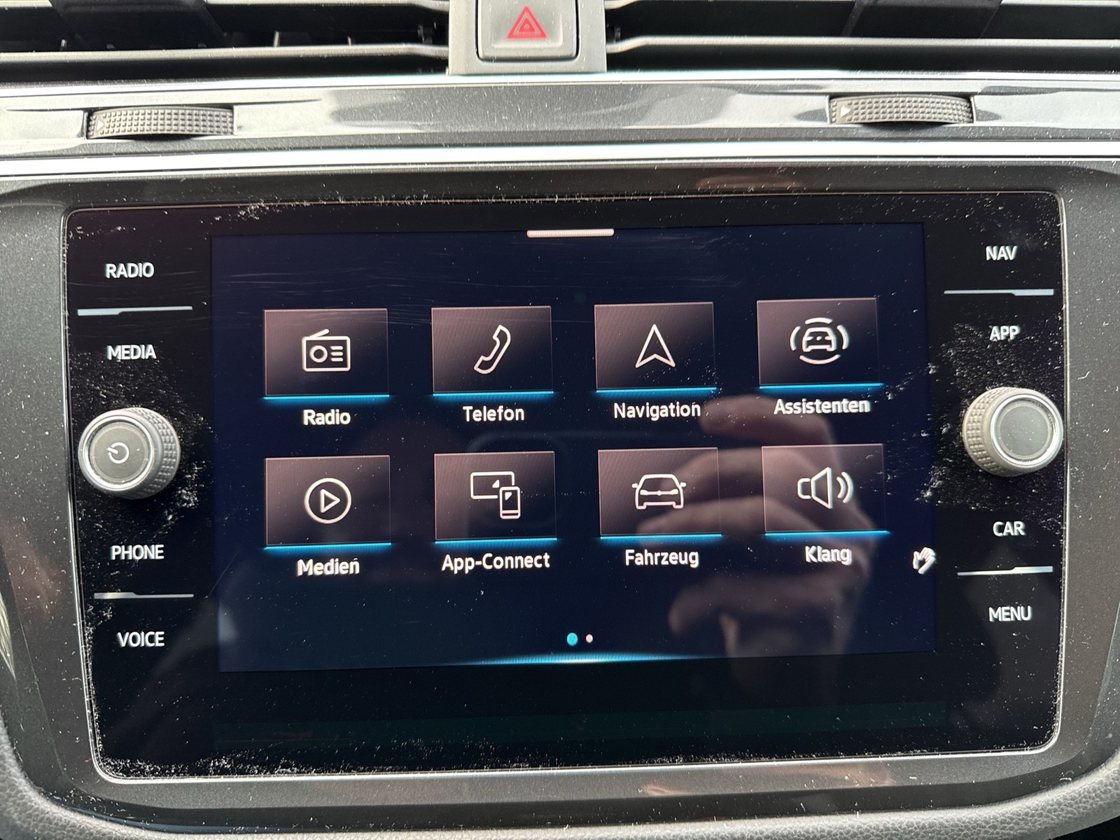 Volkswagen Tiguan 2.0 R-LINE BLACK STYLE 4X4 PANO AHK LM19