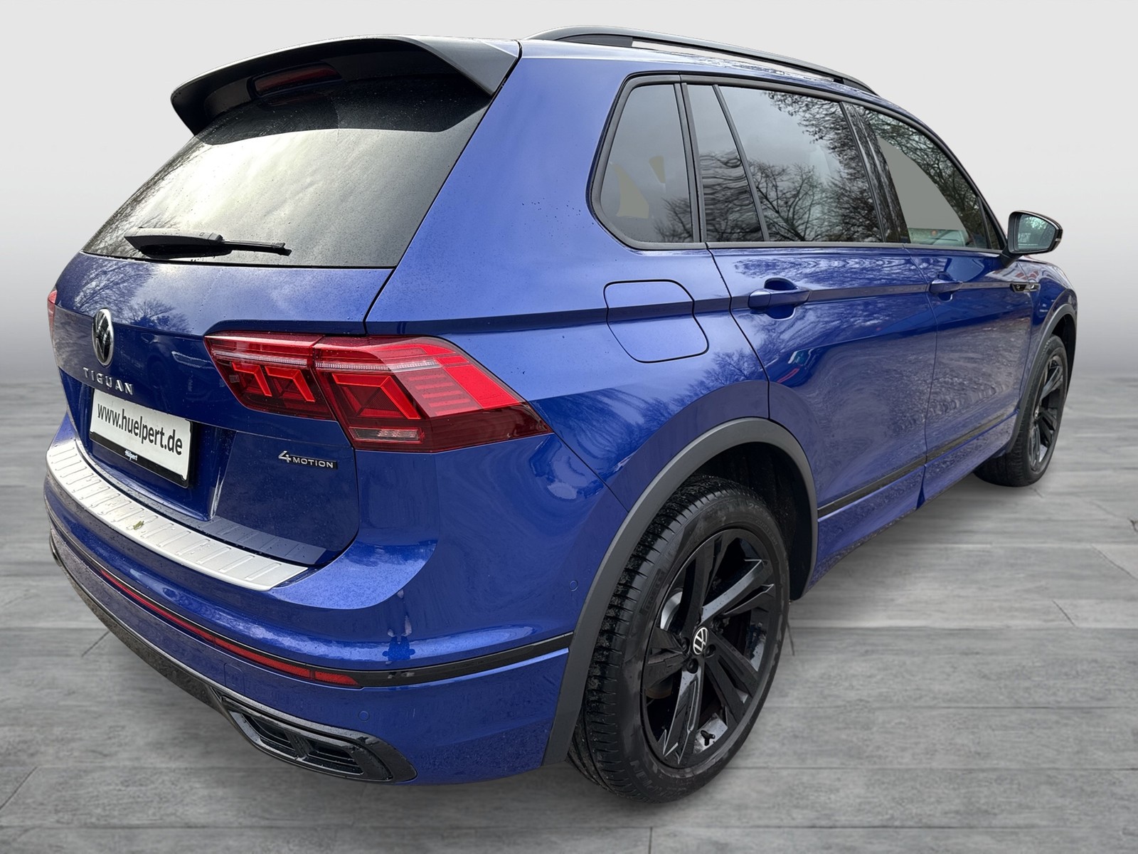 Volkswagen Tiguan 2.0 R-LINE BLACK STYLE 4X4 PANO AHK LM19