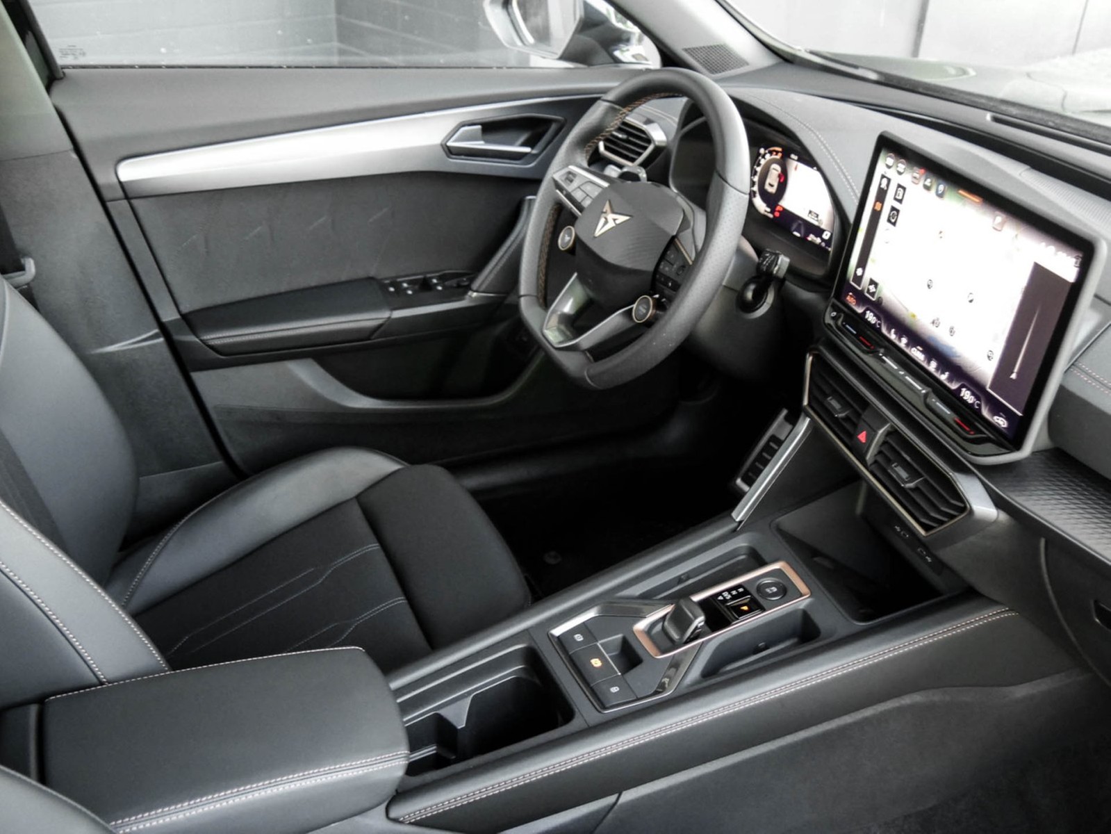 Cupra Formentor 1.5 eTSI FACELIFT CAM LM18 EKLAPPE NAVI