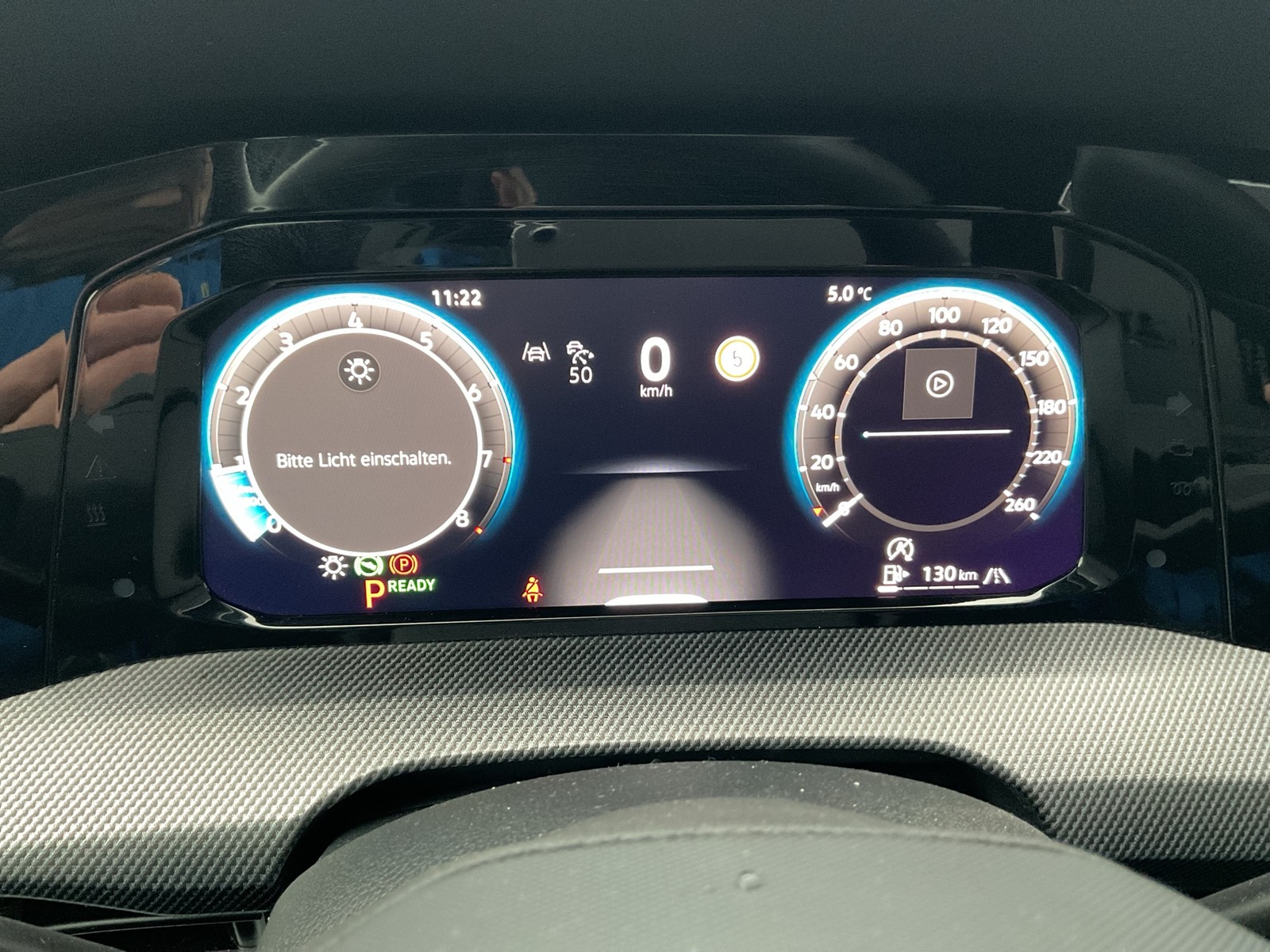 Volkswagen Golf VIII 1.5 eTSI R-LINE FACELIFT CAM ACC LM17