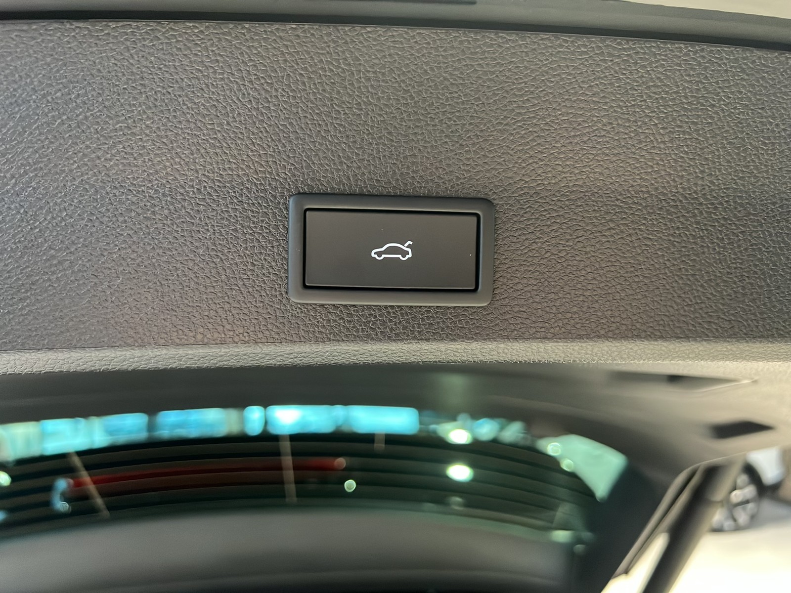 Cupra Ateca 2.0 VZ DSG 4DRIVE AHK NAV ACC 20ZOLL LM