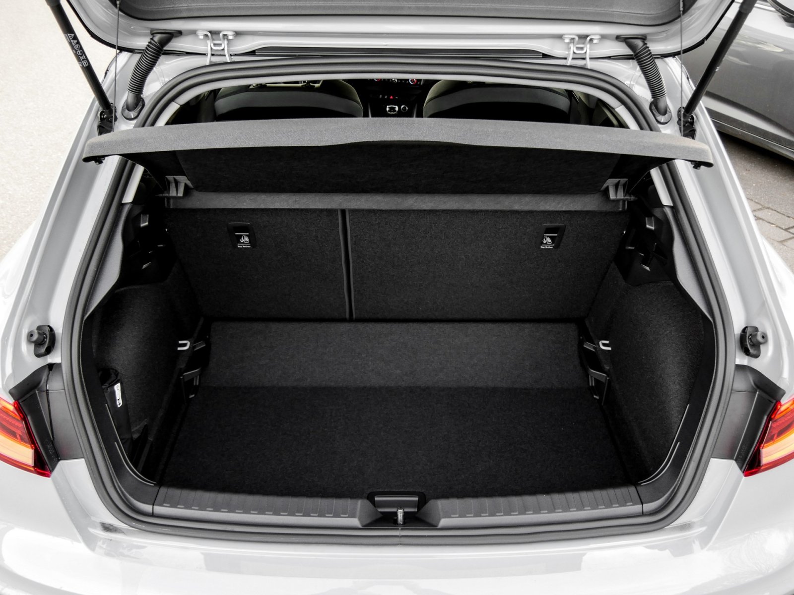 Audi A1 allstreet 30 TFSI Rückfahrkamera+MMIplus+Sportsitze+LED+Ambiente+Sitzheizung