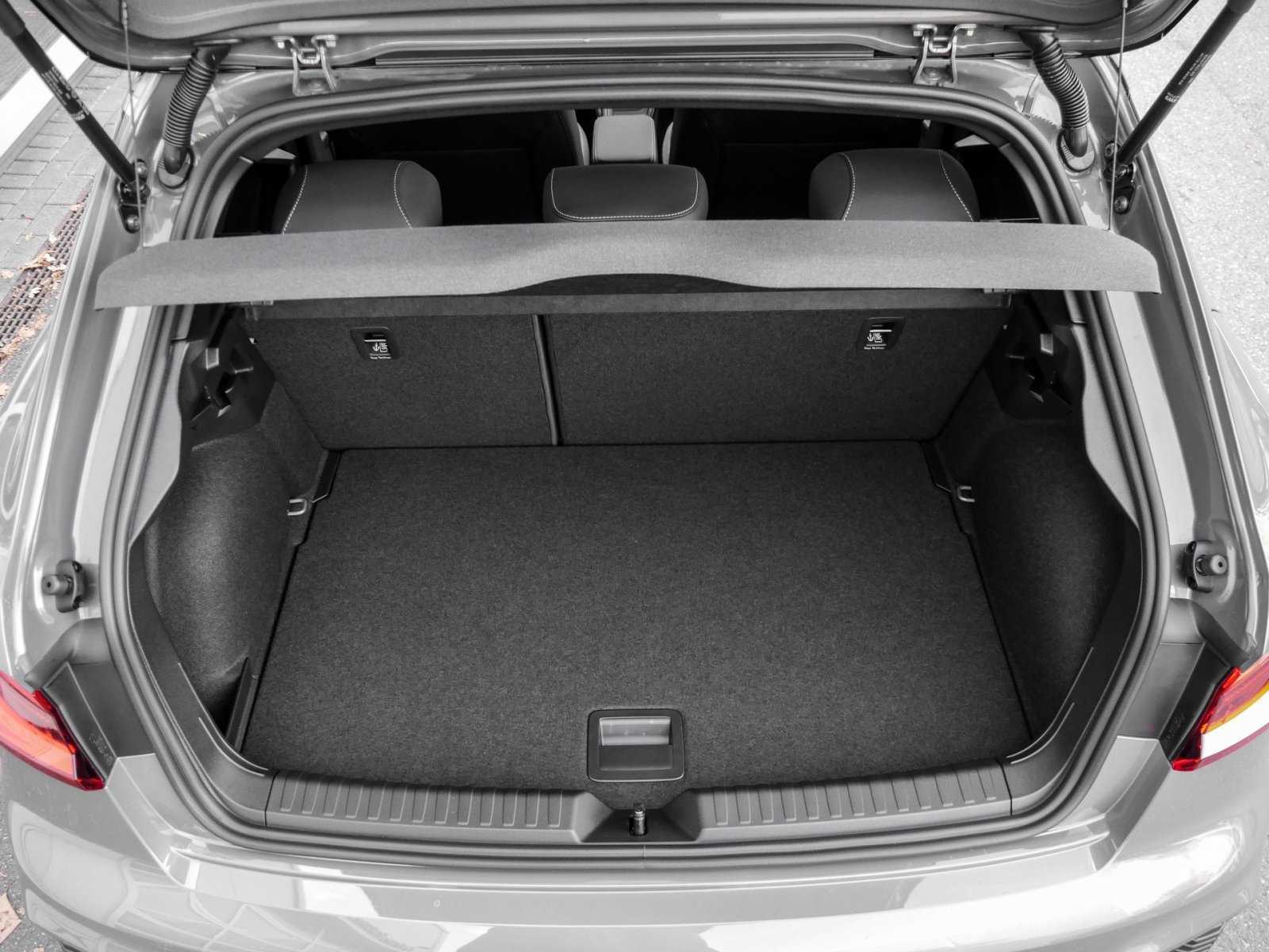 Audi A1 allstreet 30 TFSI Rückfahrkamera+MMIplus+AmbientePlus+Sitzheizung+Sonnenschutzverglasung