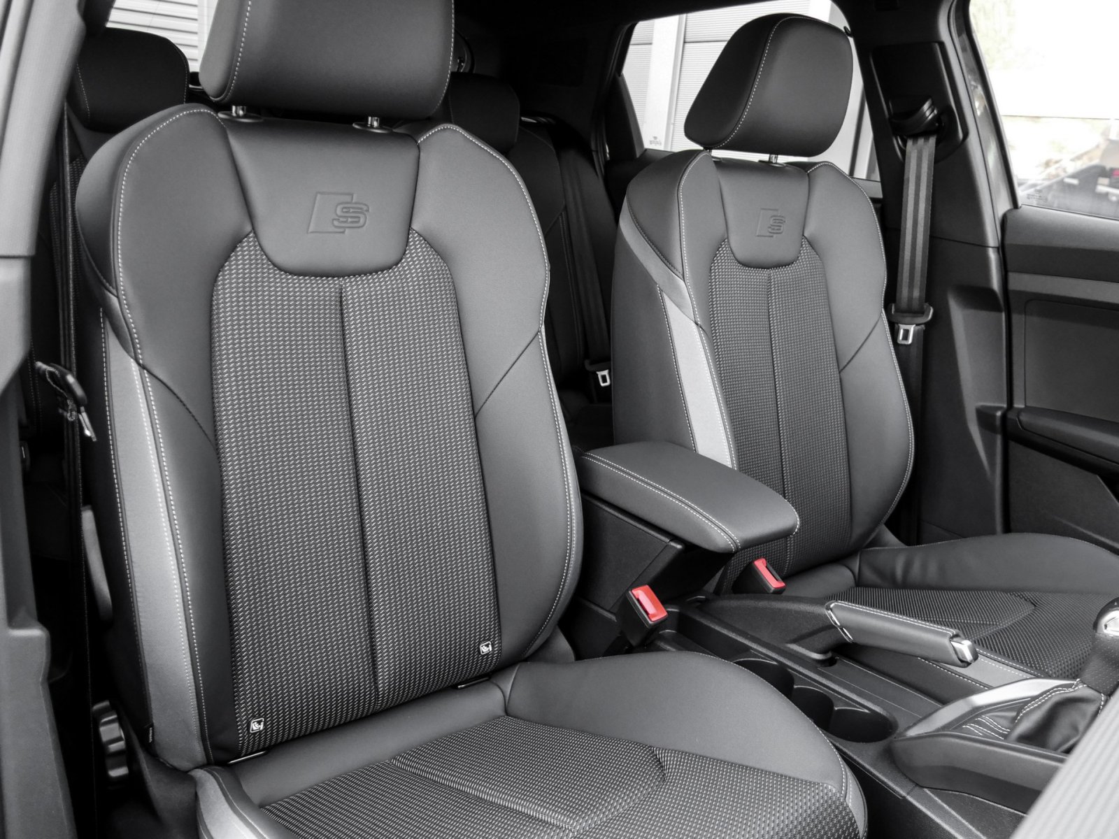 Audi A1 allstreet 30 TFSI Rückfahrkamera+MMIplus+AmbientePlus+Sitzheizung+Sonnenschutzverglasung