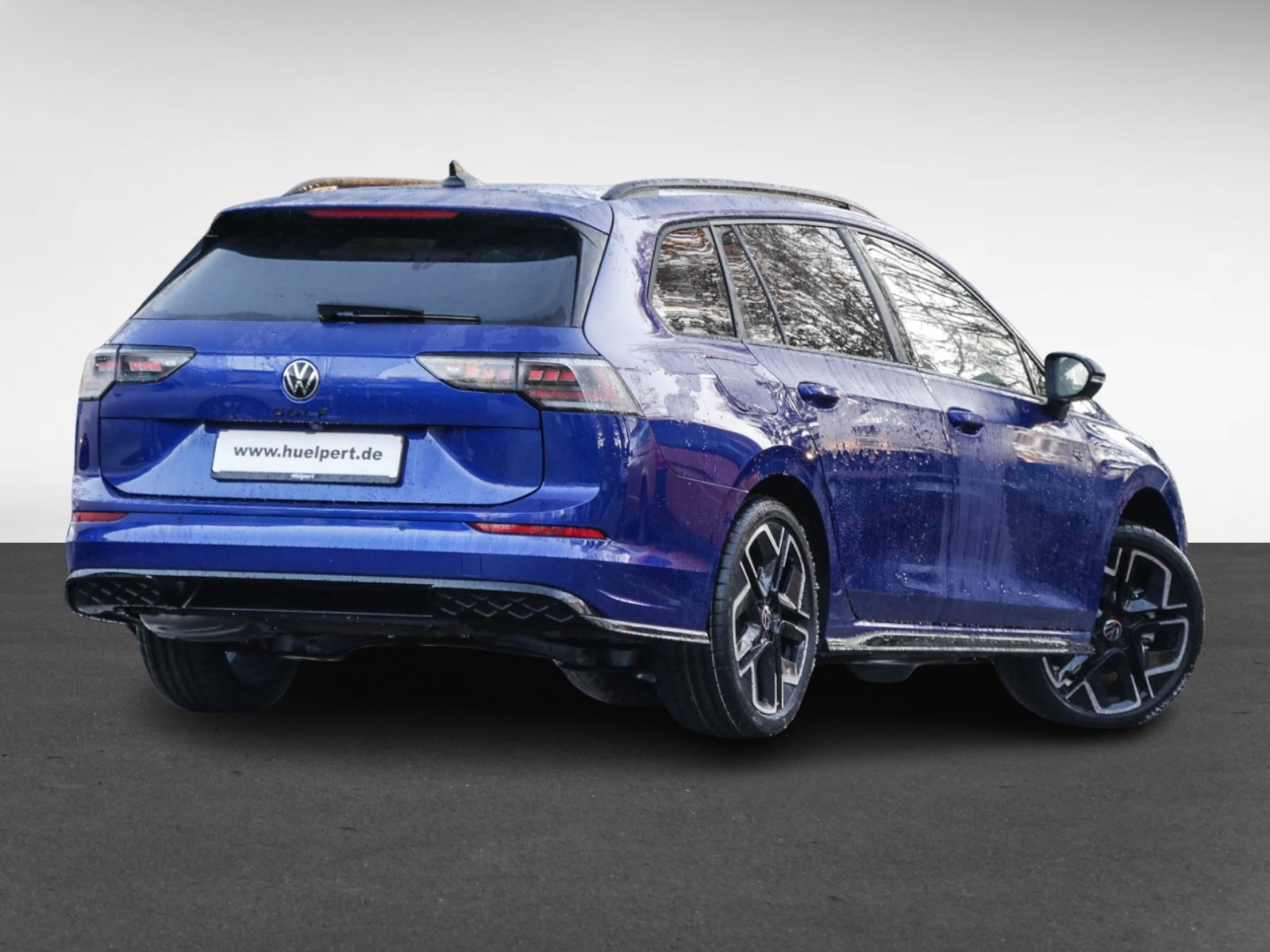 Volkswagen Golf Variant 2.0 R-LINE DSG BLACKSTYLE MATRIXLED