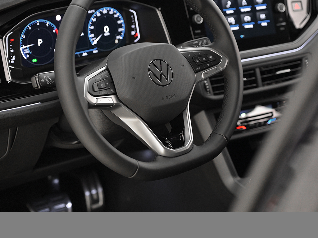 Volkswagen Polo R-LINE KEYLESS MATRIXLED CAM LM17