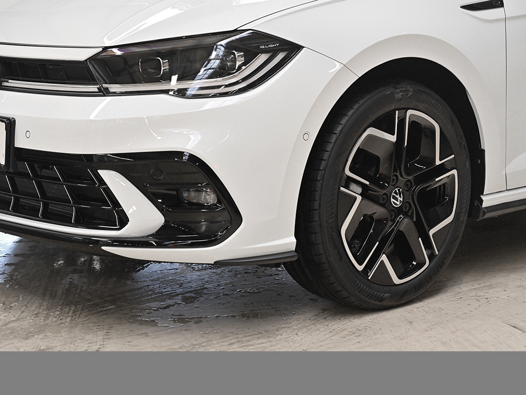 Volkswagen Polo R-LINE PANO SOUNDSYSTEM KEYLESS CAM LM17