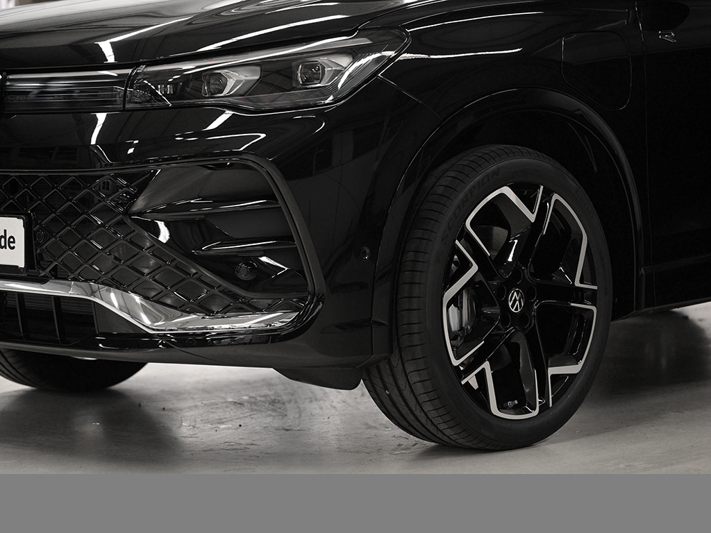Volkswagen Tiguan eHYBRID R-LINE DSG