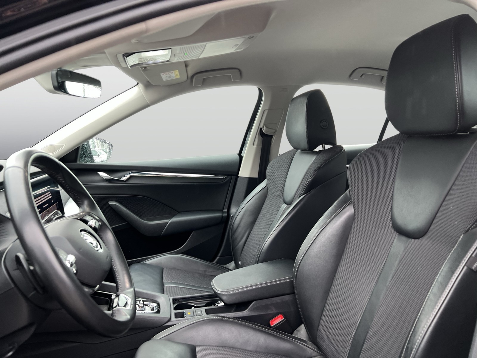 Skoda Octavia 1.5 e-TEC STYLE CAM HEAD-UP NAVI CARPLAY