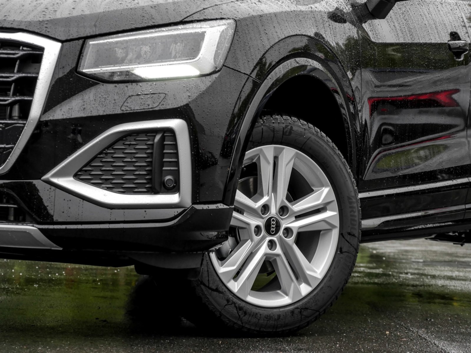 Audi Q2 30 TFSI advanced Sitzheizung vorn+Sonnenschutzverglasung abgedunkelt