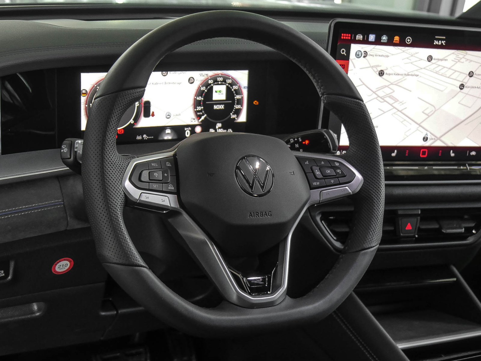 Volkswagen Tayron 2.0 TDI R-LINE DSG HARMANKARDON STANDHZG