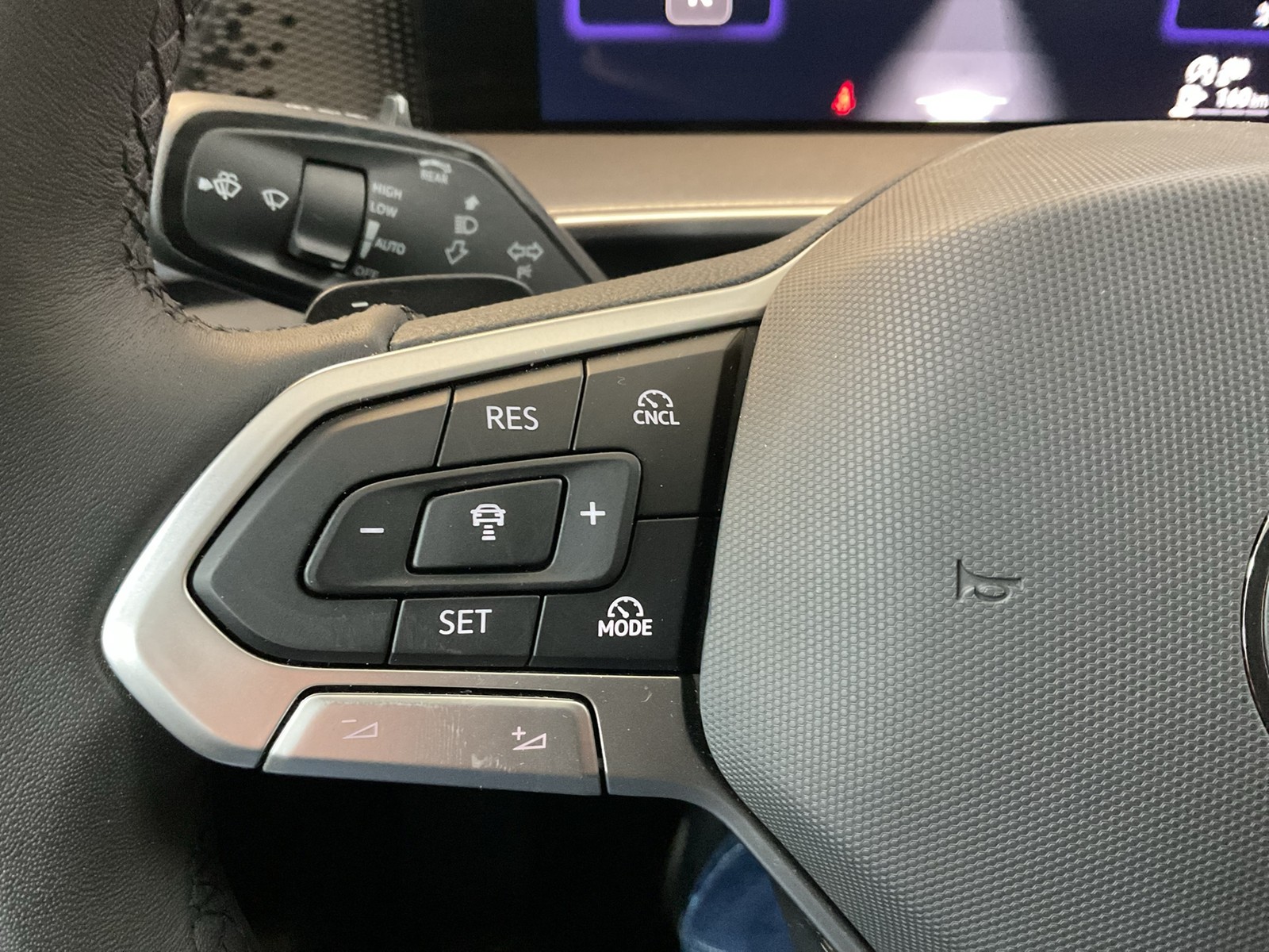 Volkswagen Tayron 2.0 LIFE 4X4 AHK KAMERA SITZHEIZUNG