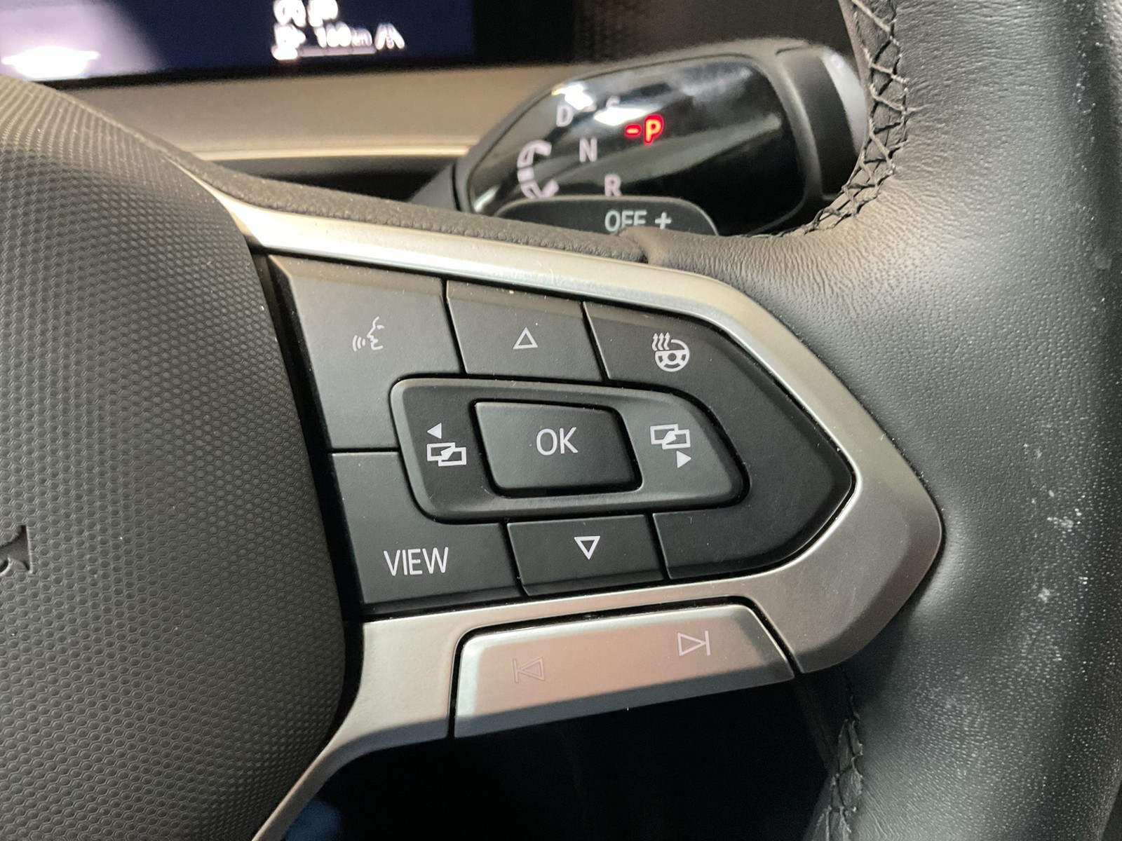 Volkswagen Tayron 2.0 LIFE 4X4 AHK KAMERA SITZHEIZUNG