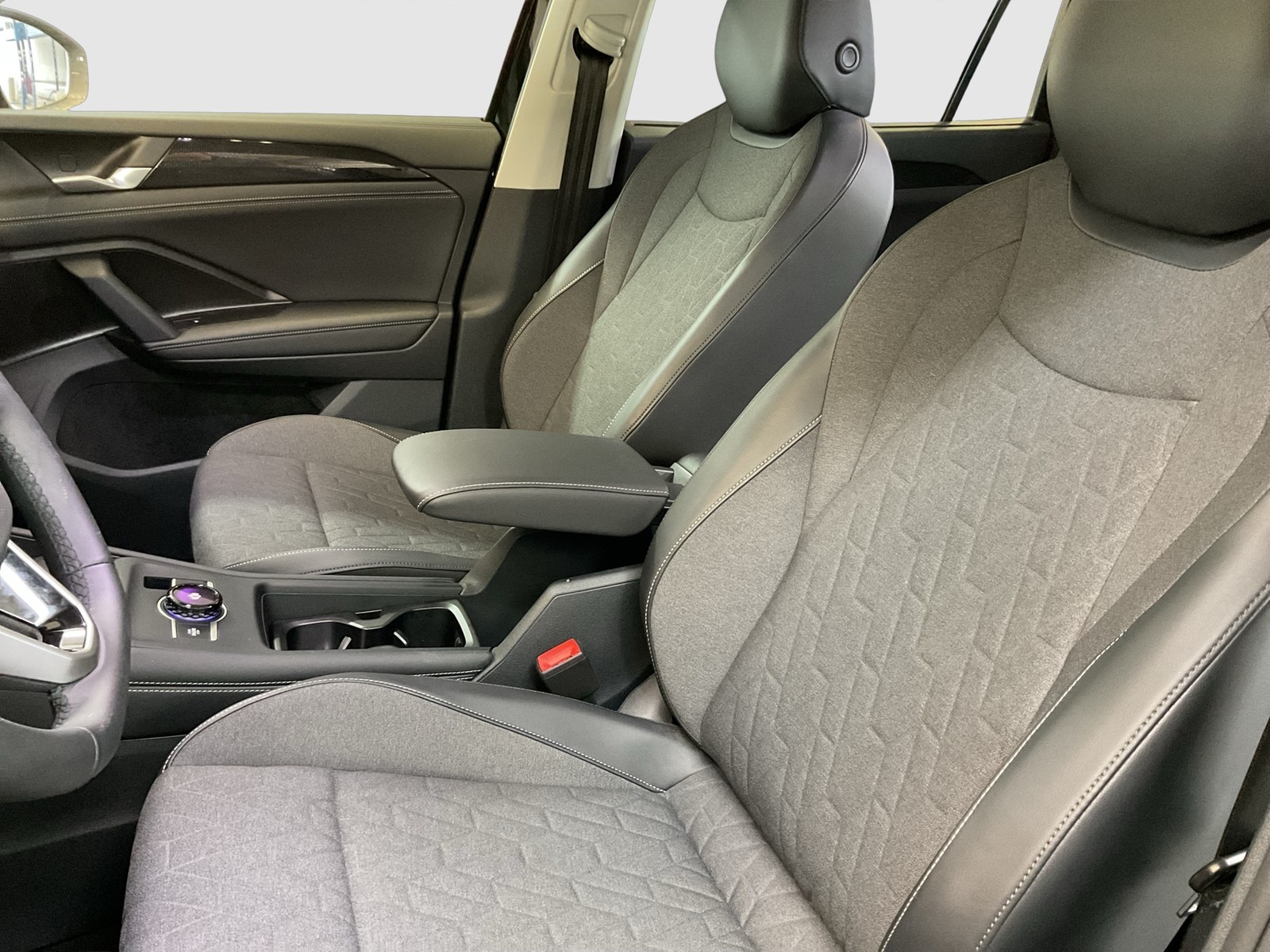 Volkswagen Tayron 2.0 LIFE 4X4 AHK KAMERA SITZHEIZUNG