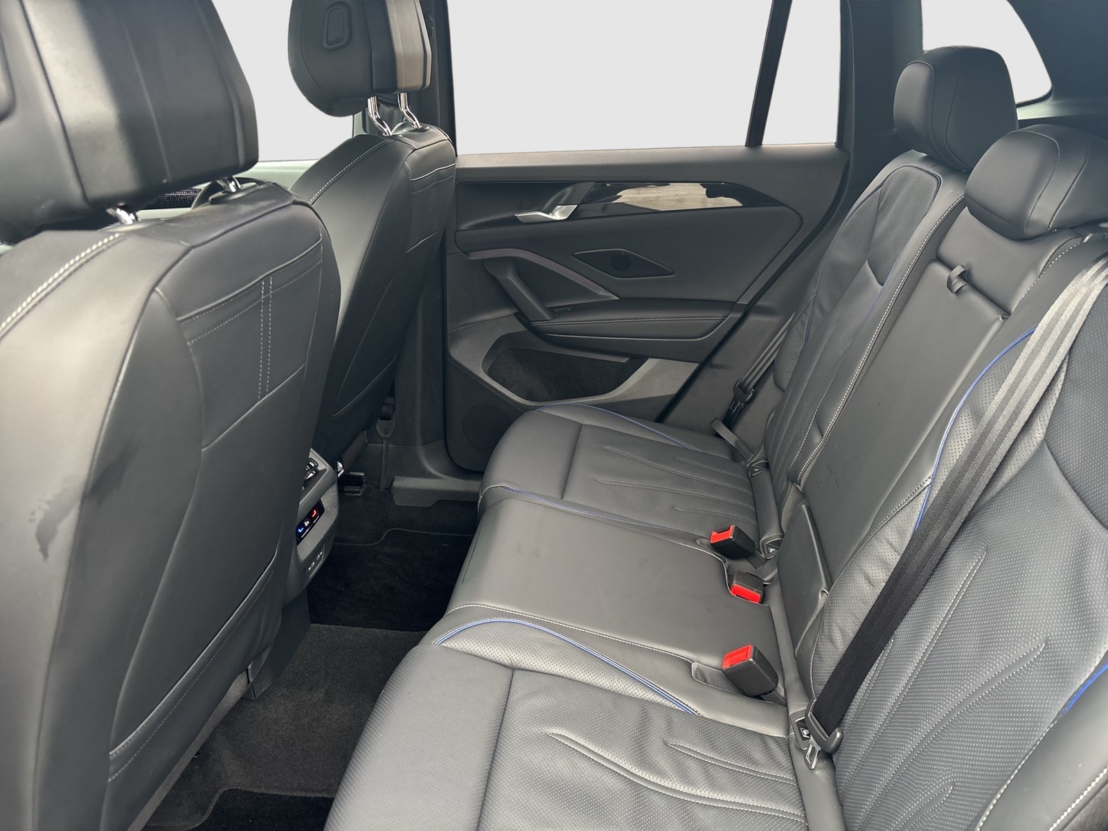 Volkswagen Tiguan 1.5 HYBRID R-LINE NAVI AHK LEDER KAMERA