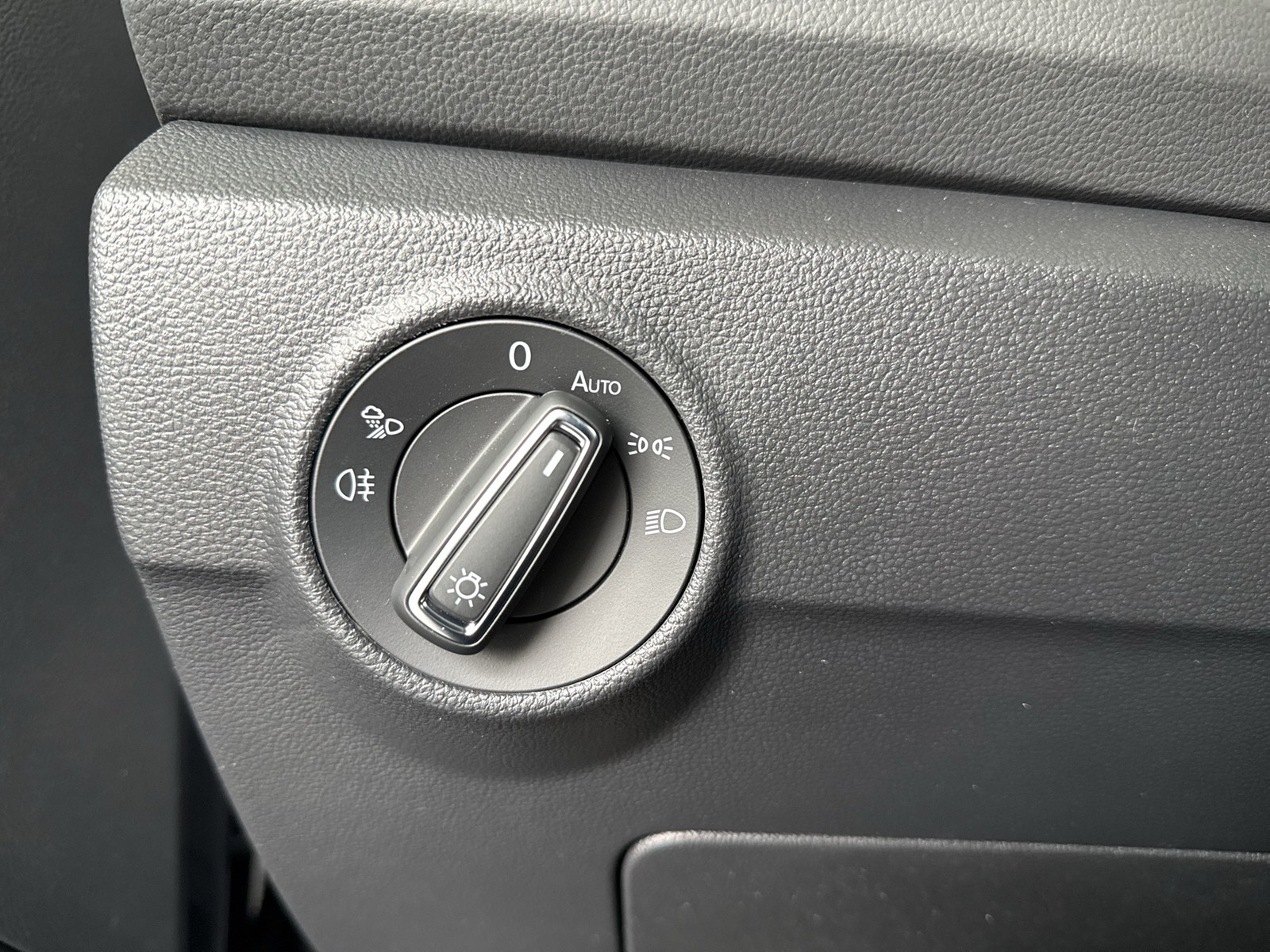 Volkswagen T-Roc Cabrio 1.5 R-LINE DSG BLACKSTYLE AHK CAM