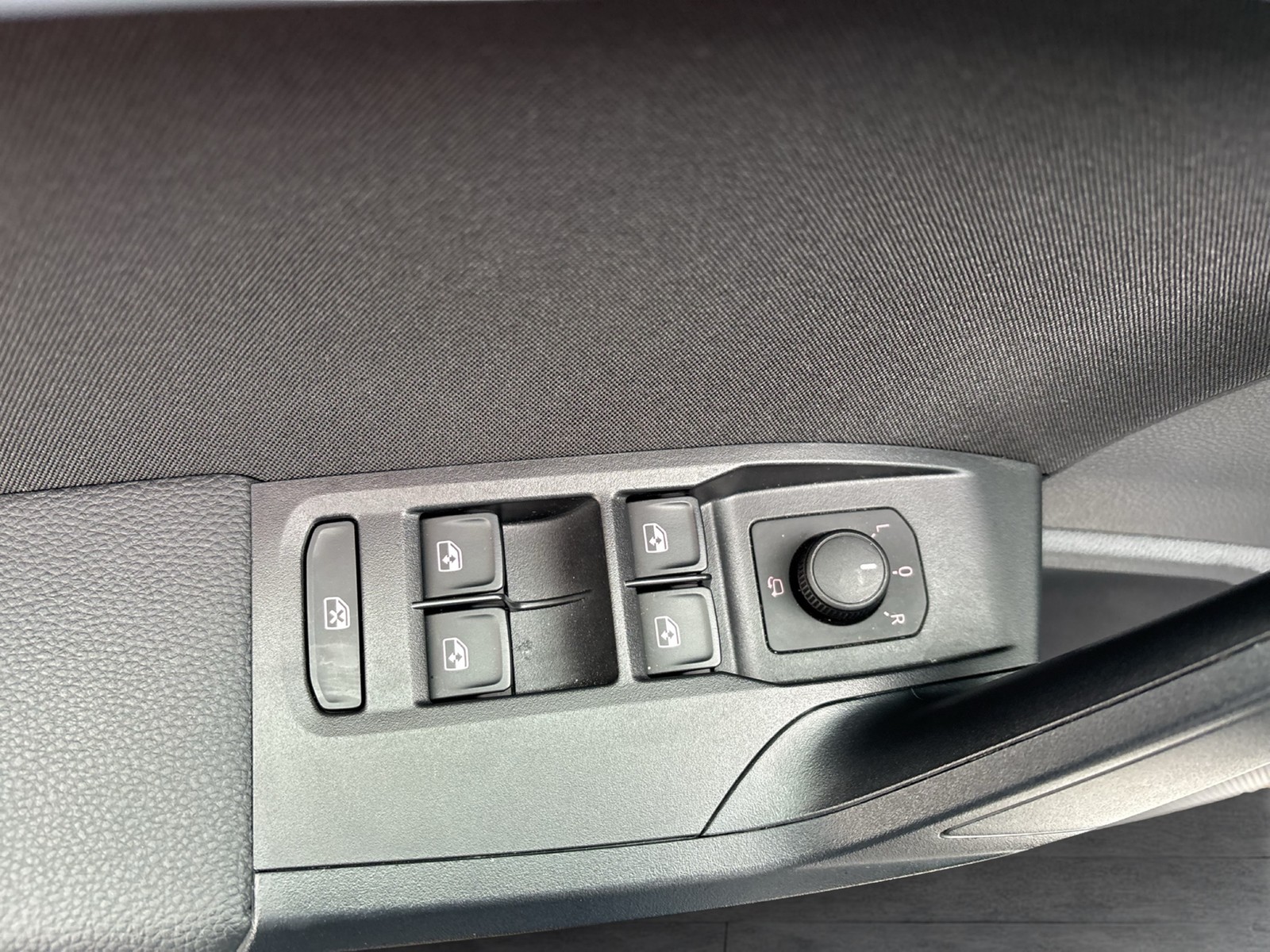 Seat Arona 1.5 FR CAM ACC NAVI VIRTUAL-COCKPIT SITZHZ