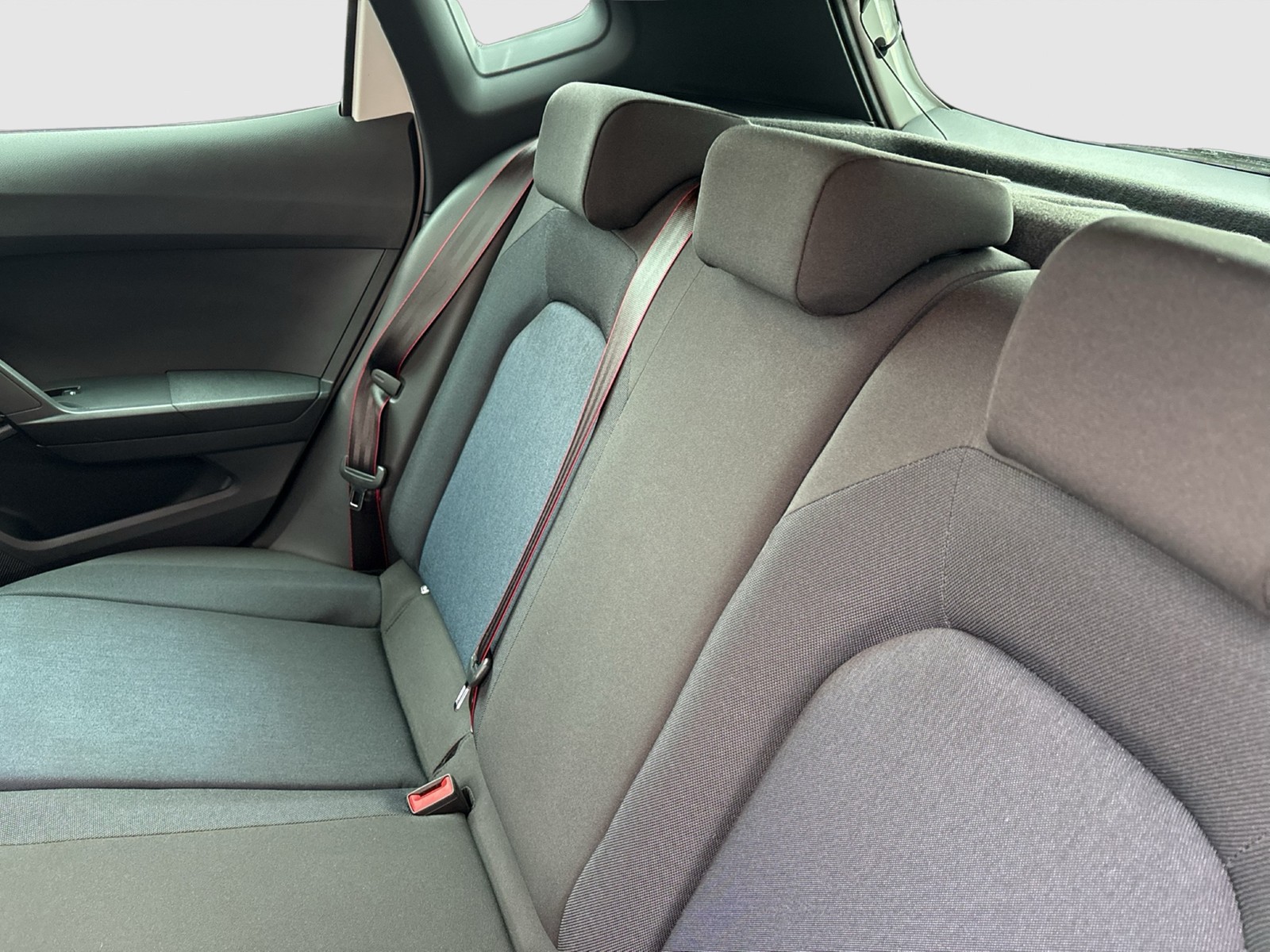 Seat Arona 1.5 FR CAM ACC NAVI VIRTUAL-COCKPIT SITZHZ