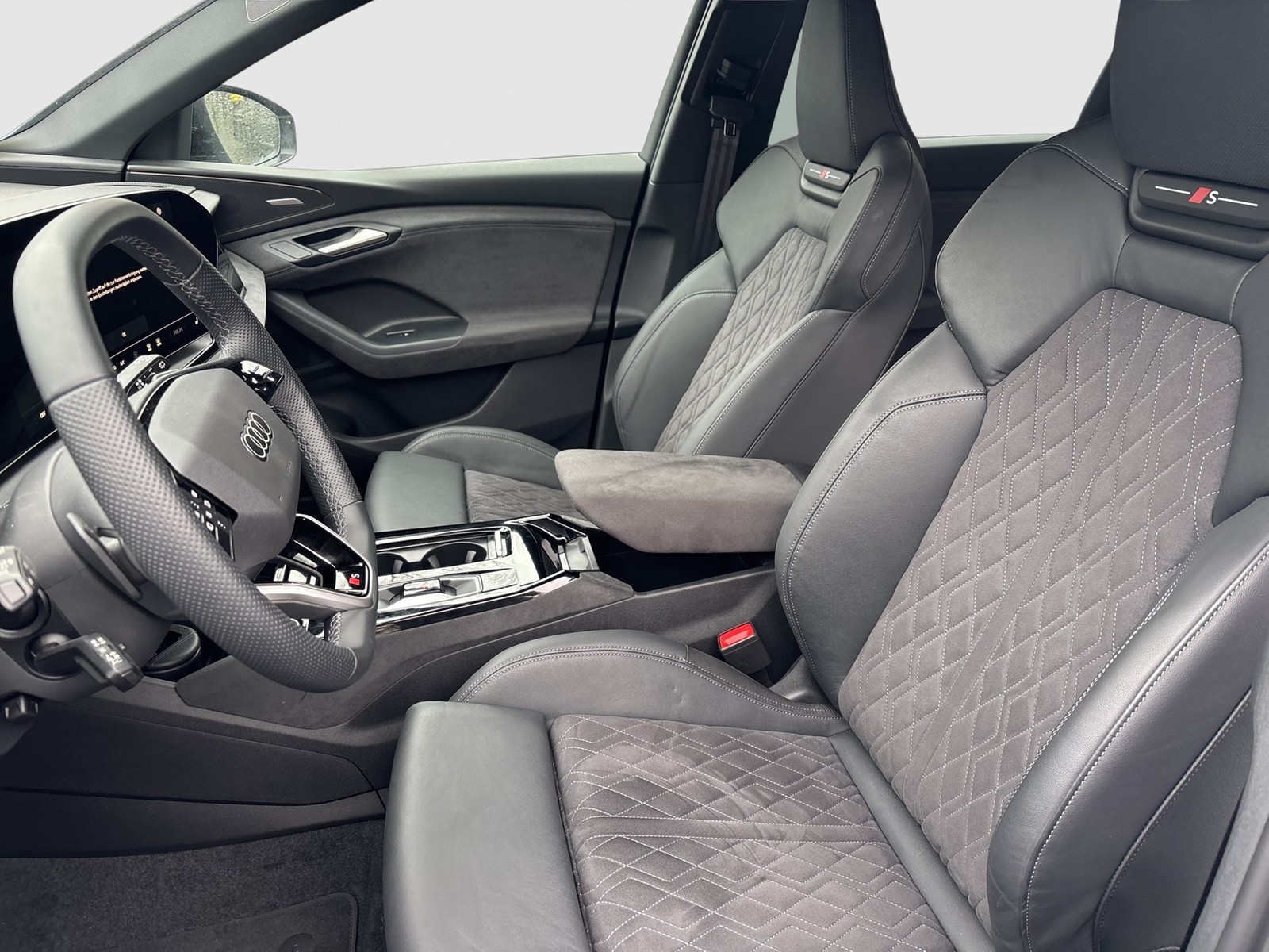 Audi Q6 e-tron quattro S LINE BLACKPAK PANO CARBON