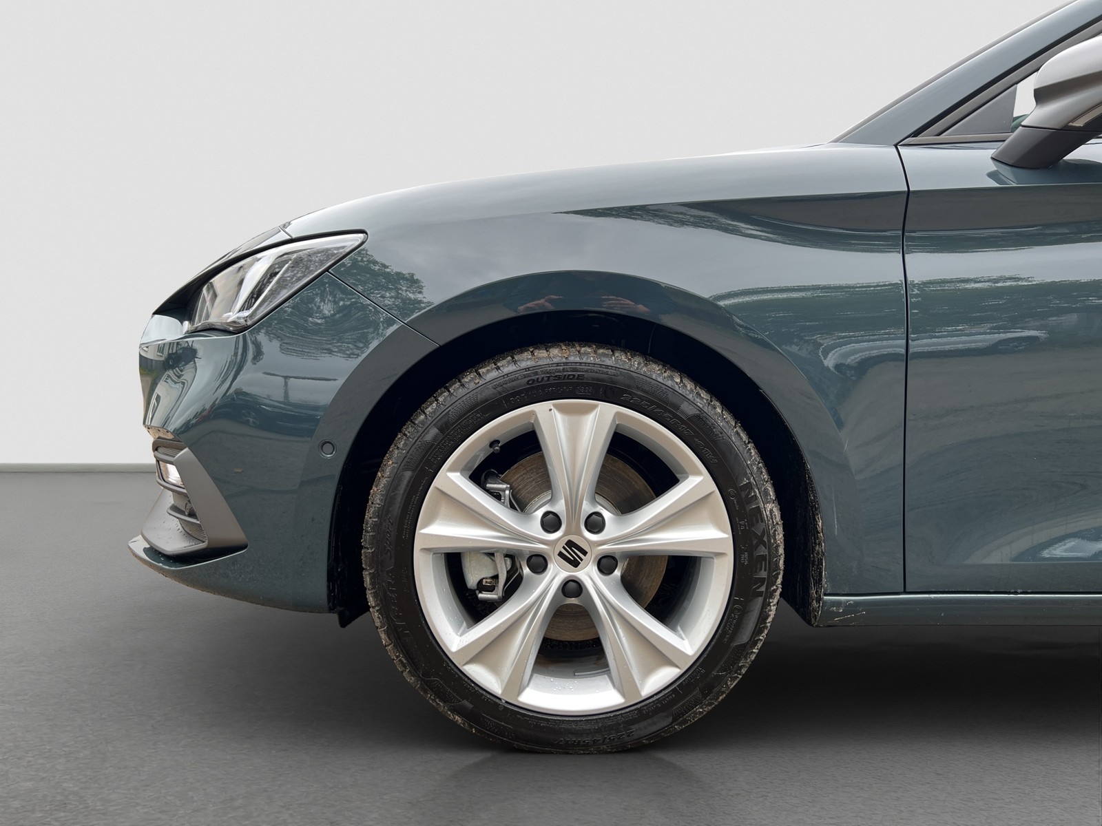 Seat Leon ST 1.5 eTSI FR BEATS CAM ACC NAVI LM17