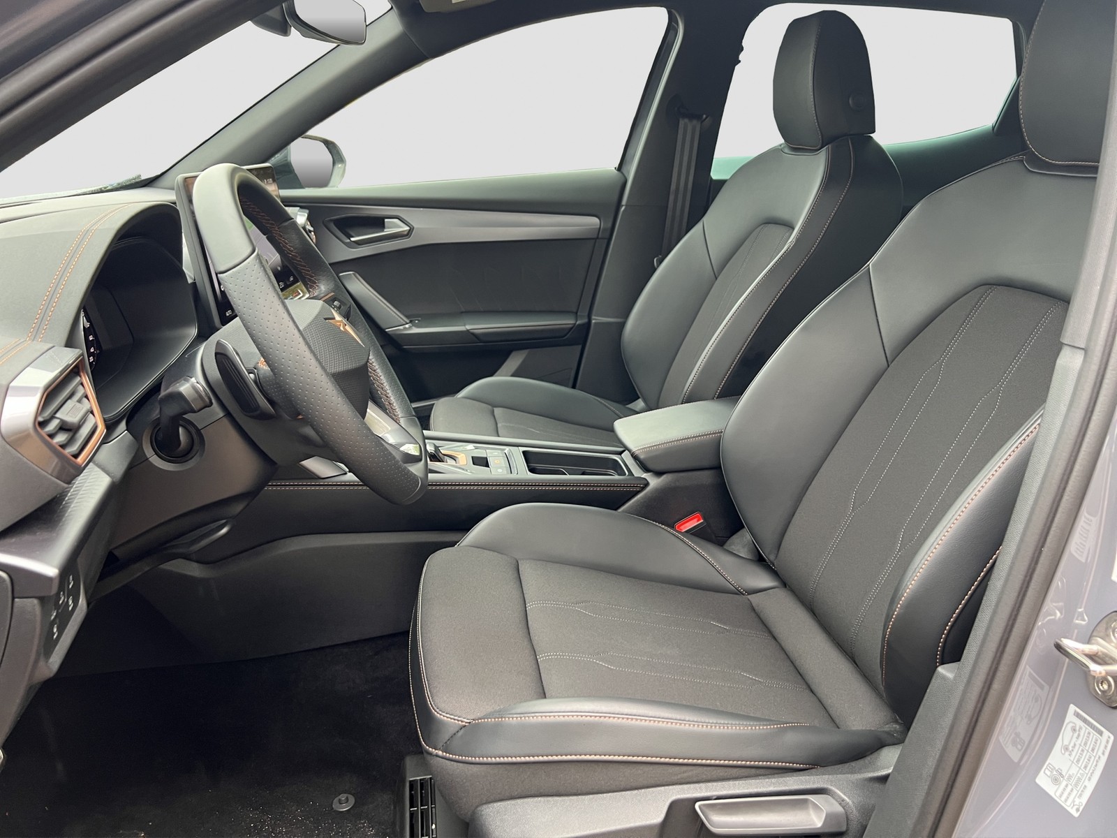 Cupra Formentor 1.5 eTSI NEUES MODELL 360°CAM ACC LM18