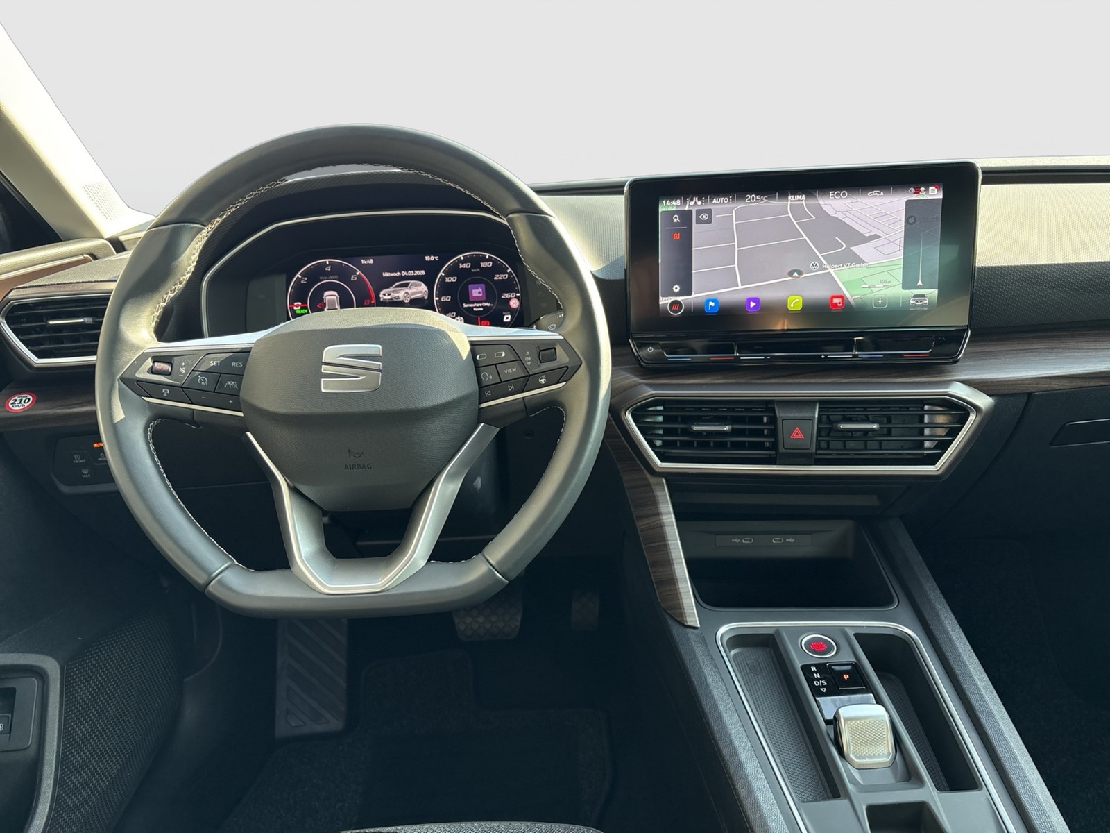 Seat Leon 1.4 HYBRID XCELLENCE CAM ACC NAVI SITZHEIZ.