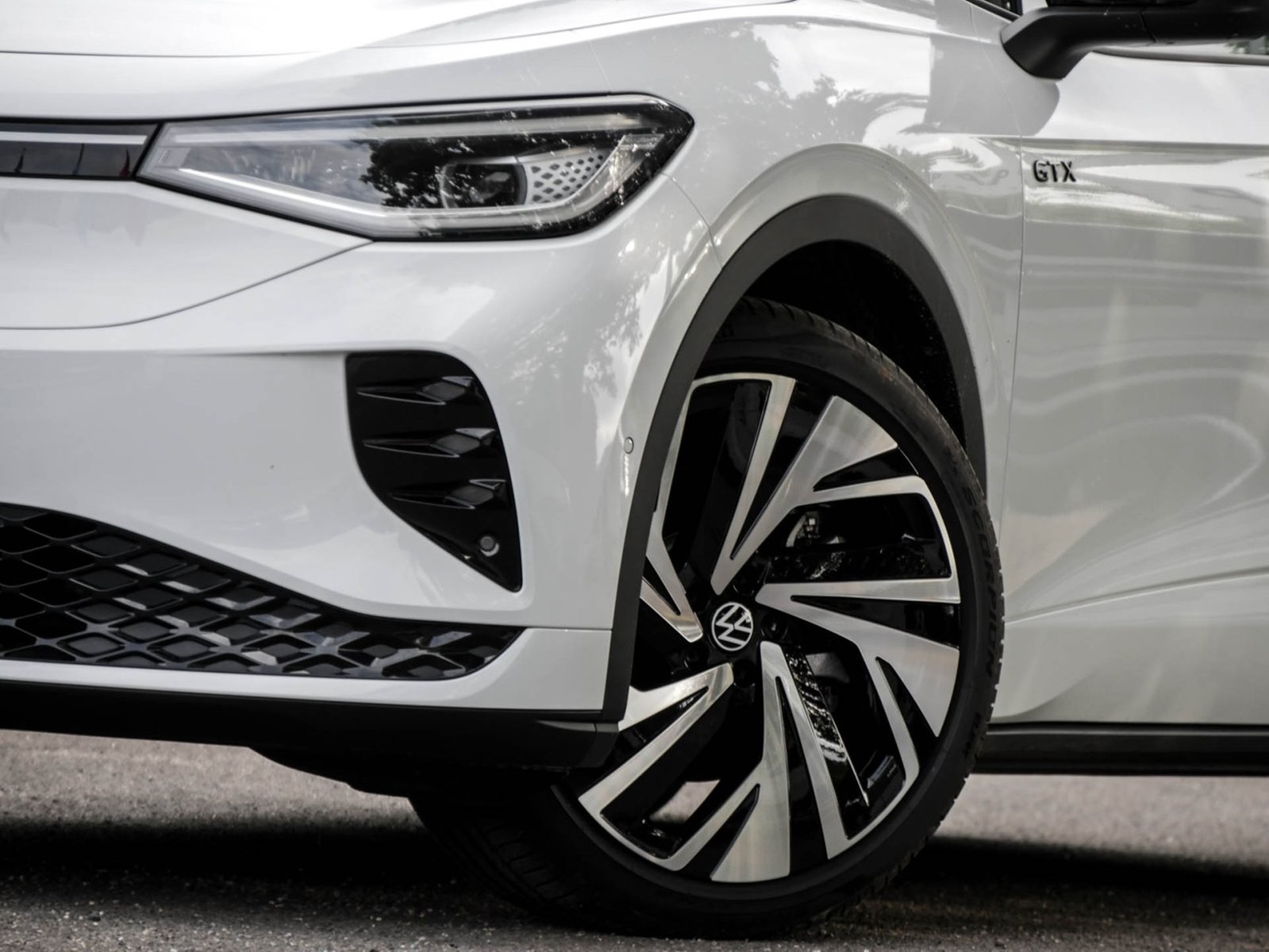 Volkswagen ID.4 GTX 4X4 WÄRMEPUMPE ACC HEAD-UP MATRIX-LED