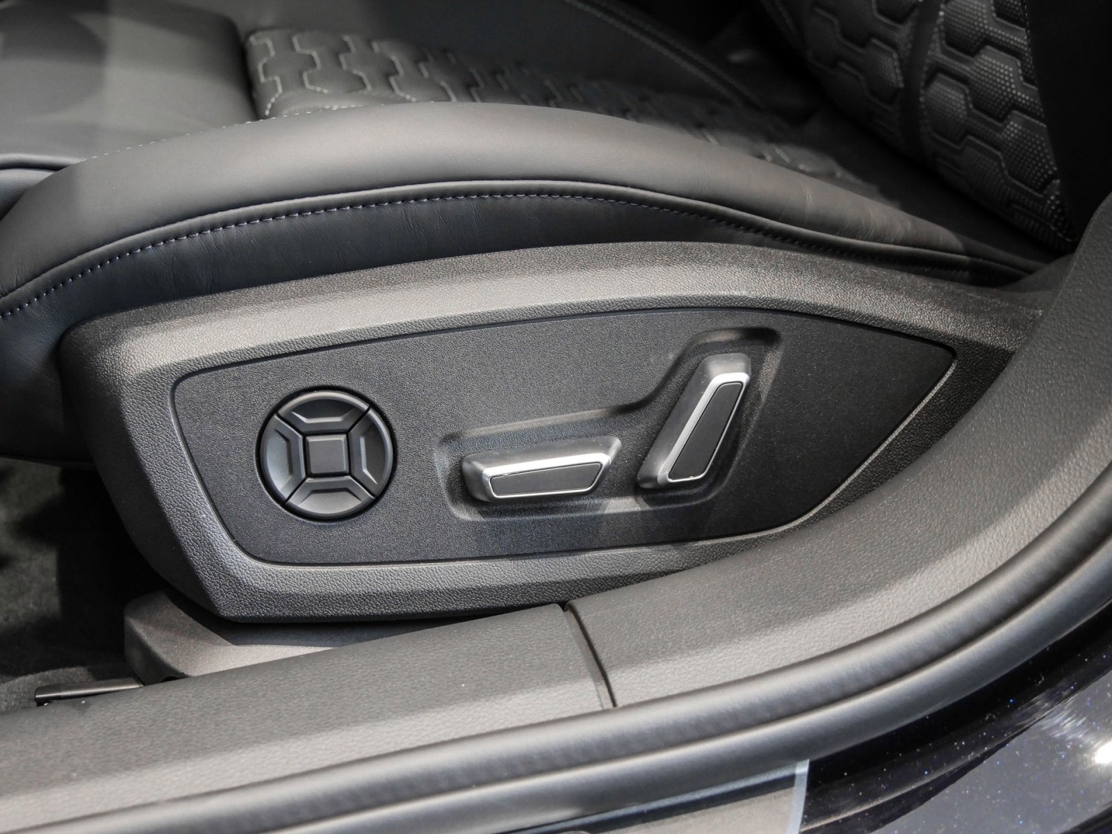 Audi RS6 Avant performance tiptronic Designpaket+Pano+Carbon+B&O+Memory+