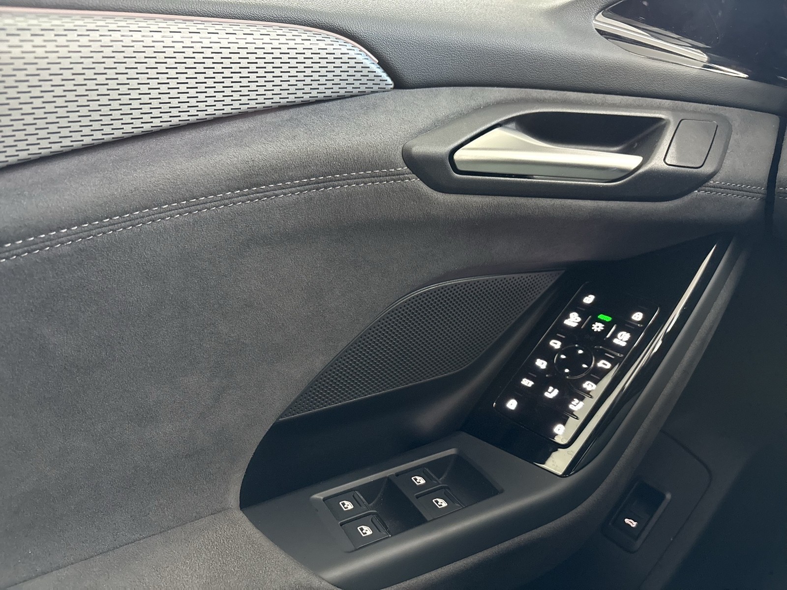 Audi A6 e-tron Avant S LINE AHK 360°CAM ACC LM20