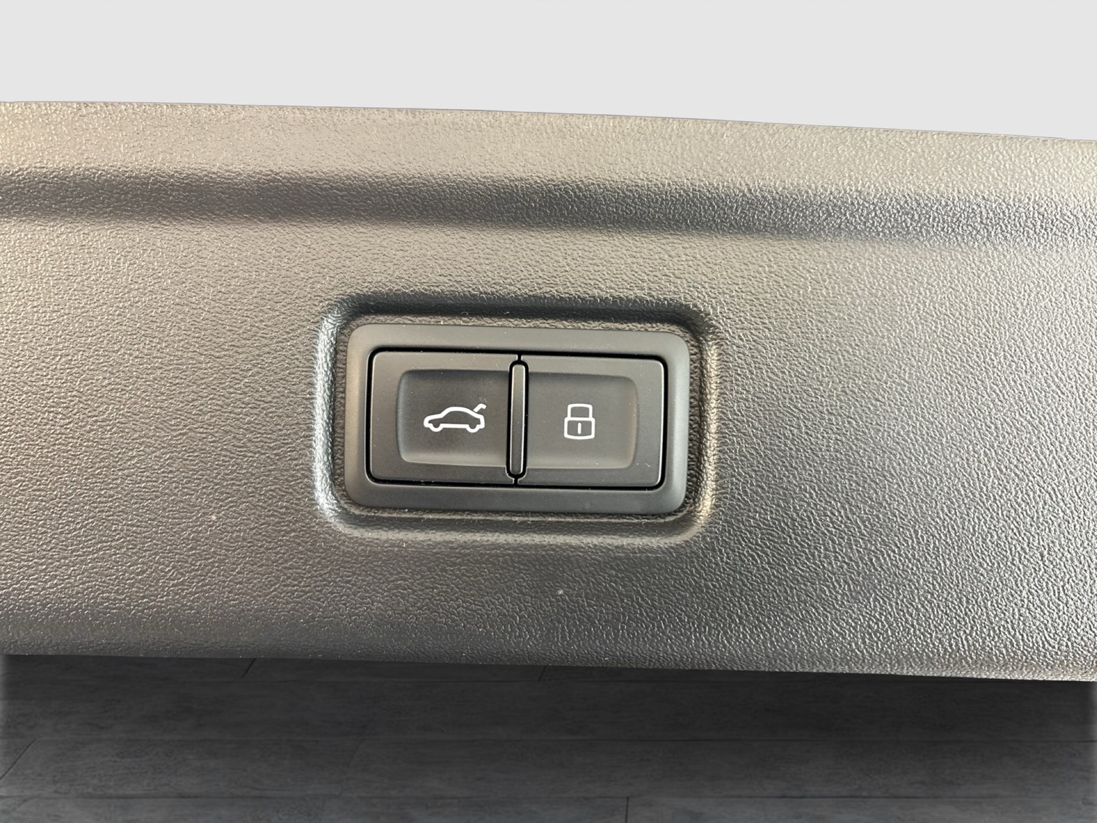 Audi A6 e-tron Avant S LINE AHK 360°CAM ACC LM20