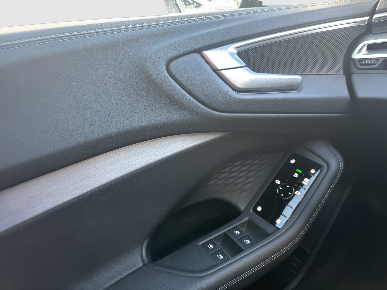 Audi A5 Avant advanced PANO CAM AHK MATRIXLED