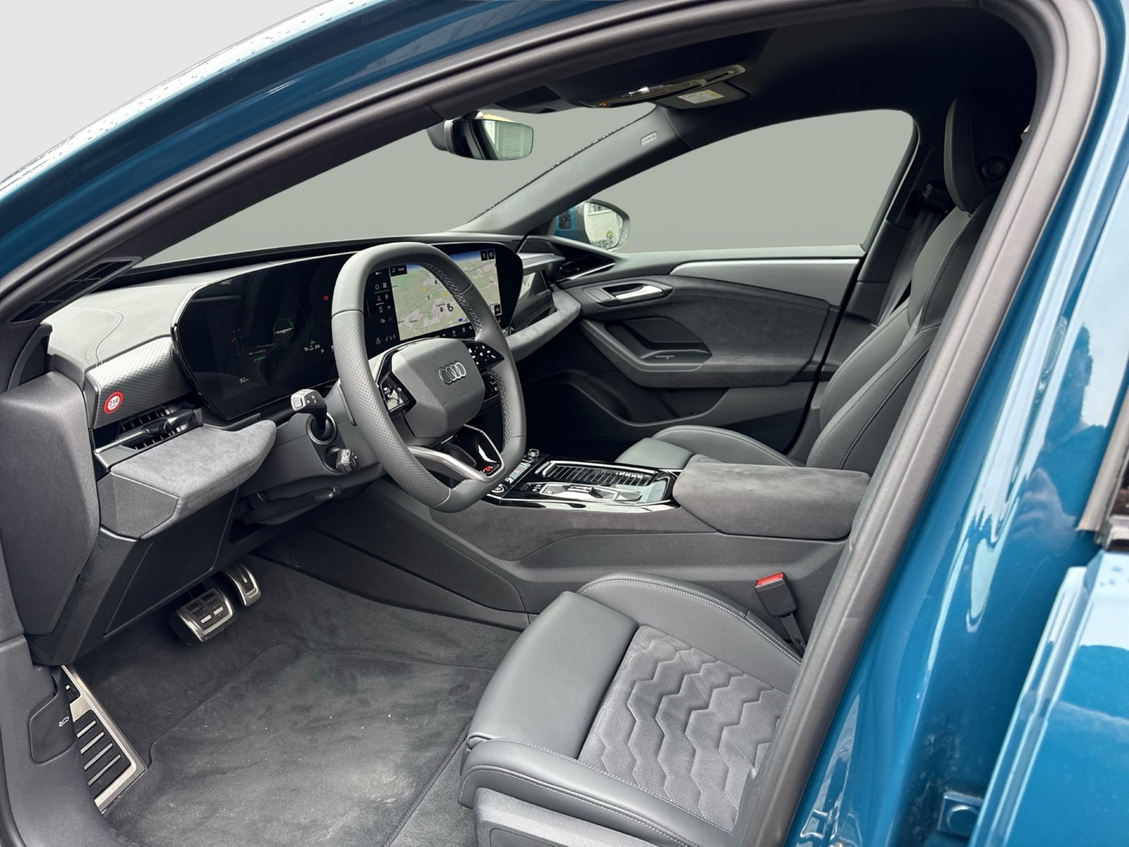 Audi A6 e-tron Avant S LINE AHK 360°CAM ACC LM20