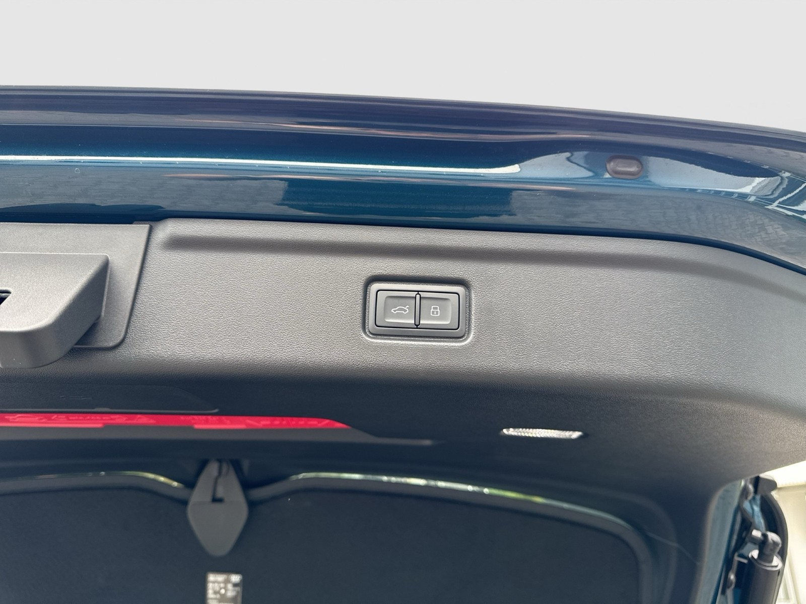 Audi A6 e-tron Avant S LINE AHK 360°CAM ACC LM20