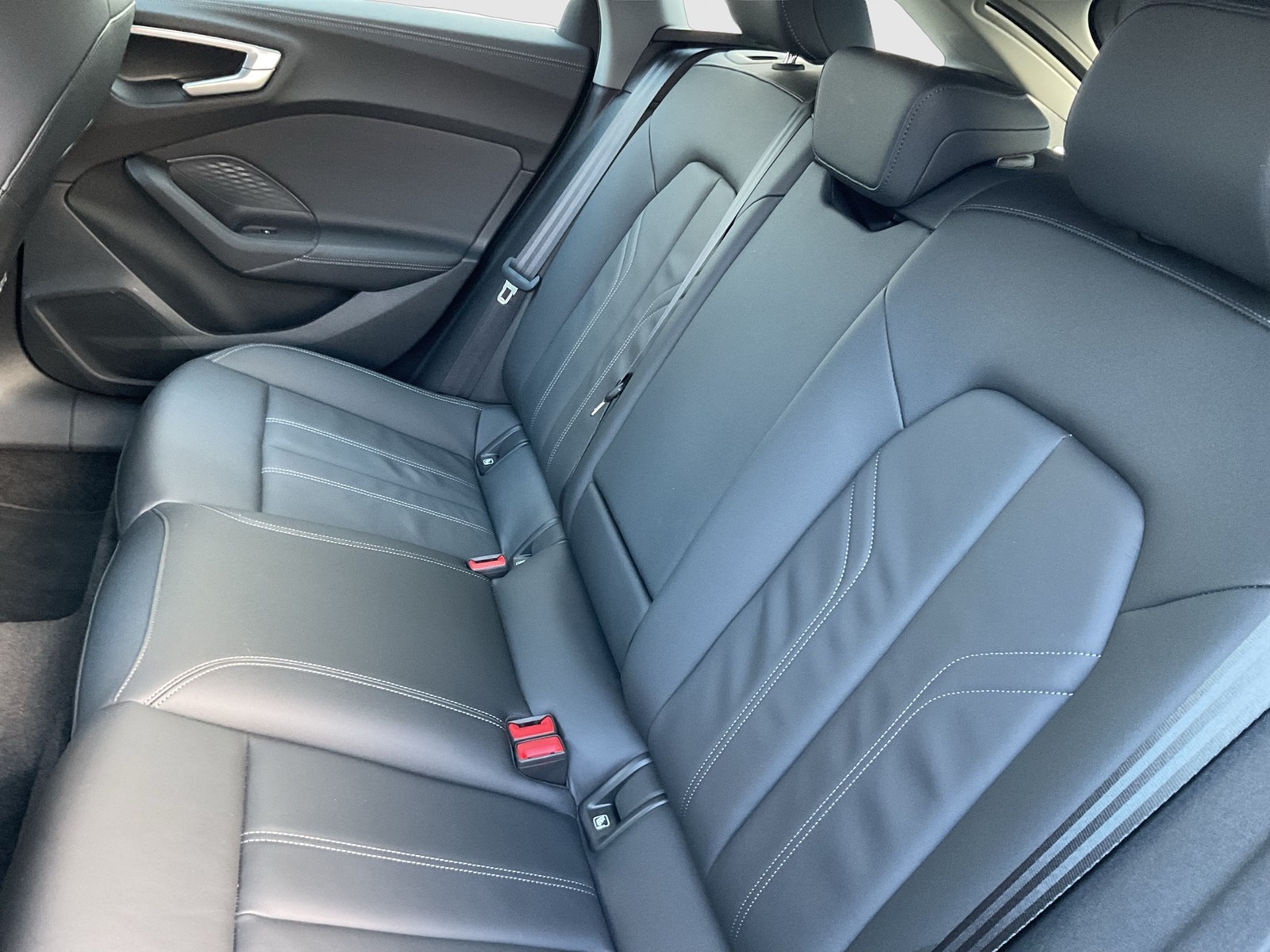 Audi A5 Avant advanced PANO CAM AHK MATRIXLED