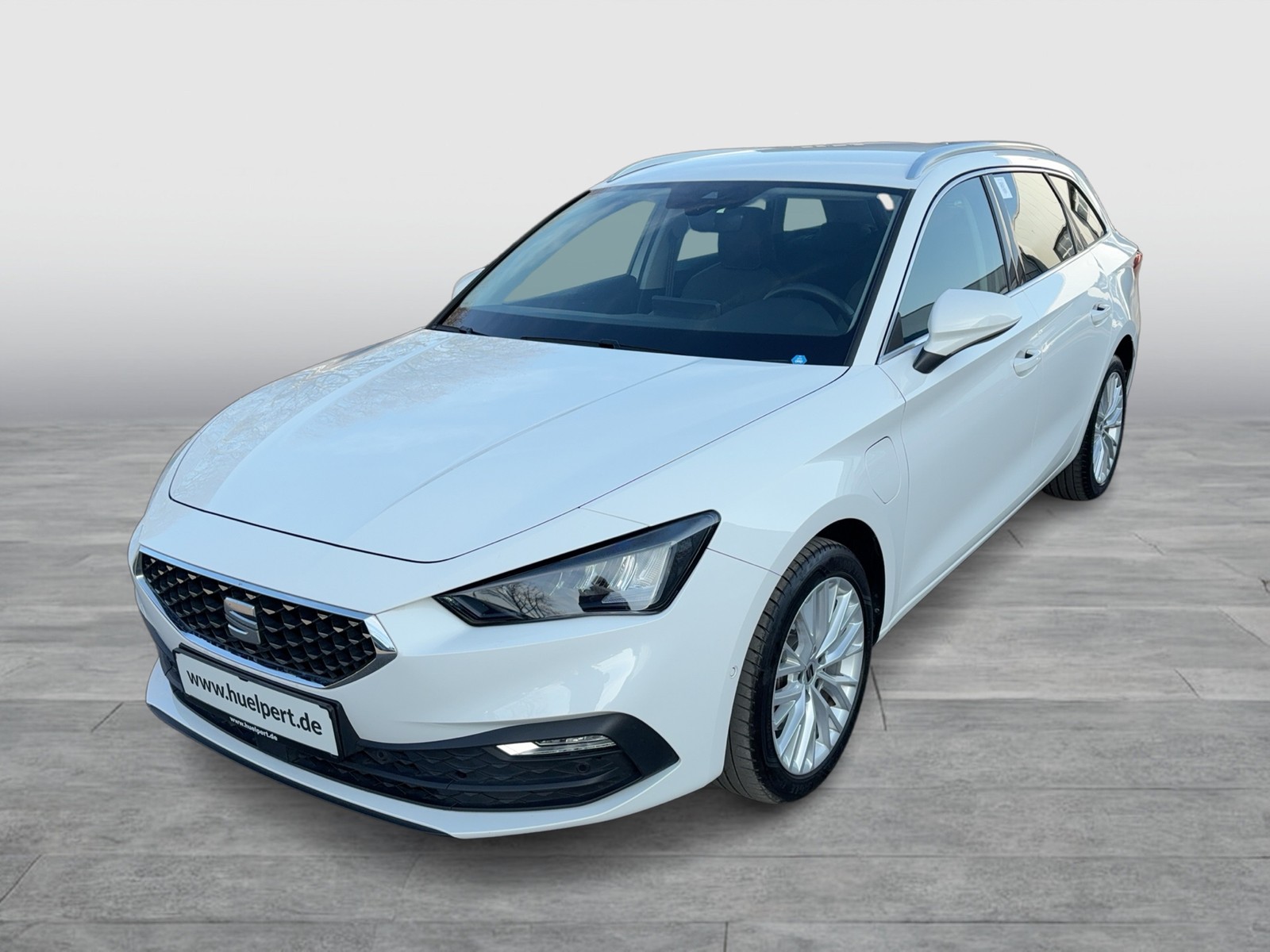 Seat Leon ST 1.4 HYBRID XCELLENCE NAVI LM17 SITZHEIZ.