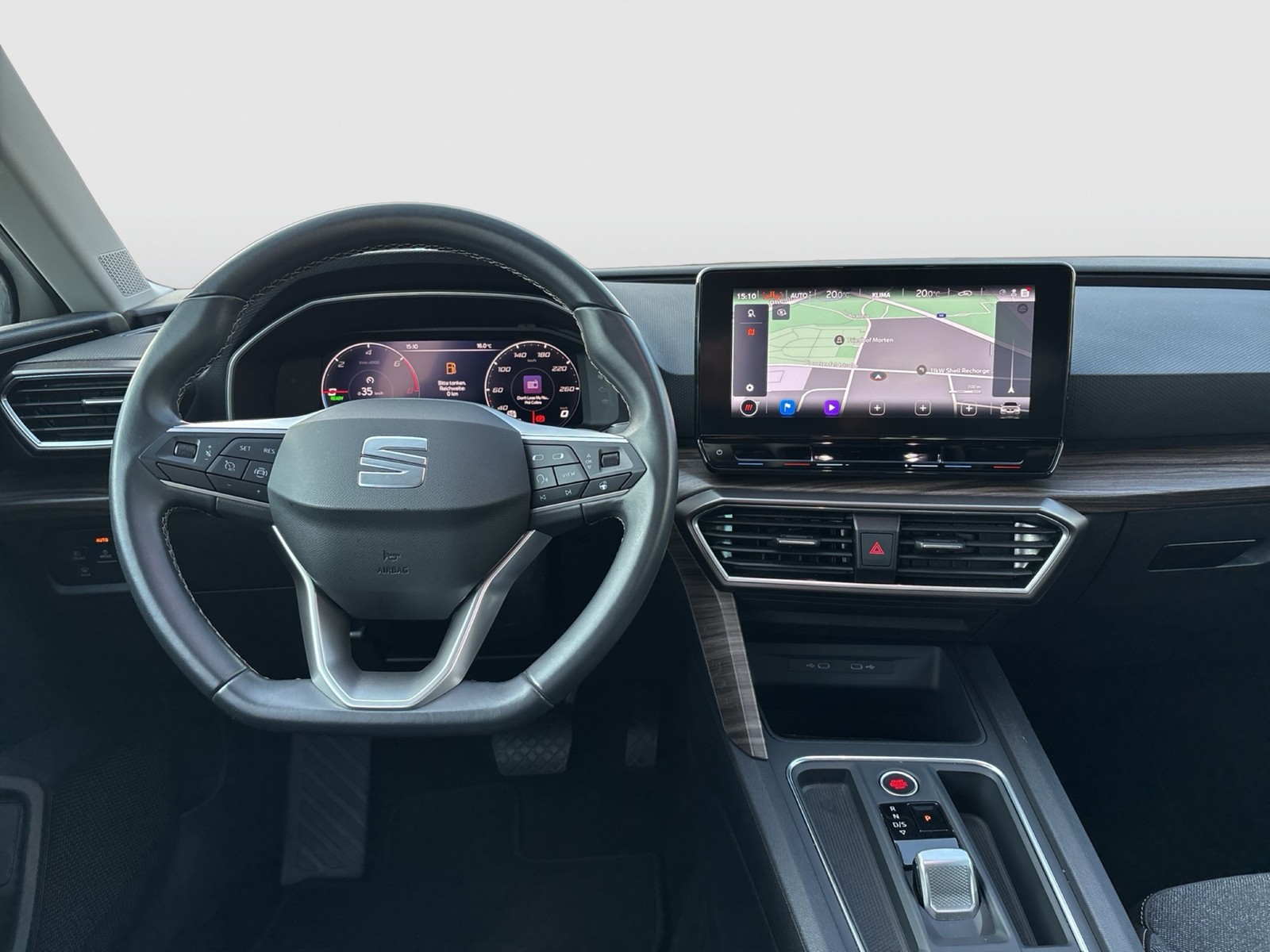 Seat Leon ST 1.4 HYBRID XCELLENCE NAVI LM17 SITZHEIZ.