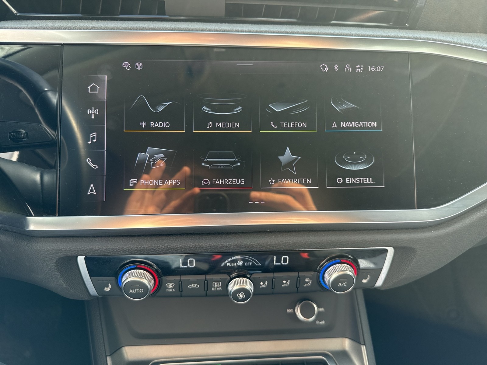 Audi Q3 45 HYBRID AHK ACC LM18 E-KLAPPE NAVI+ CARPLAY