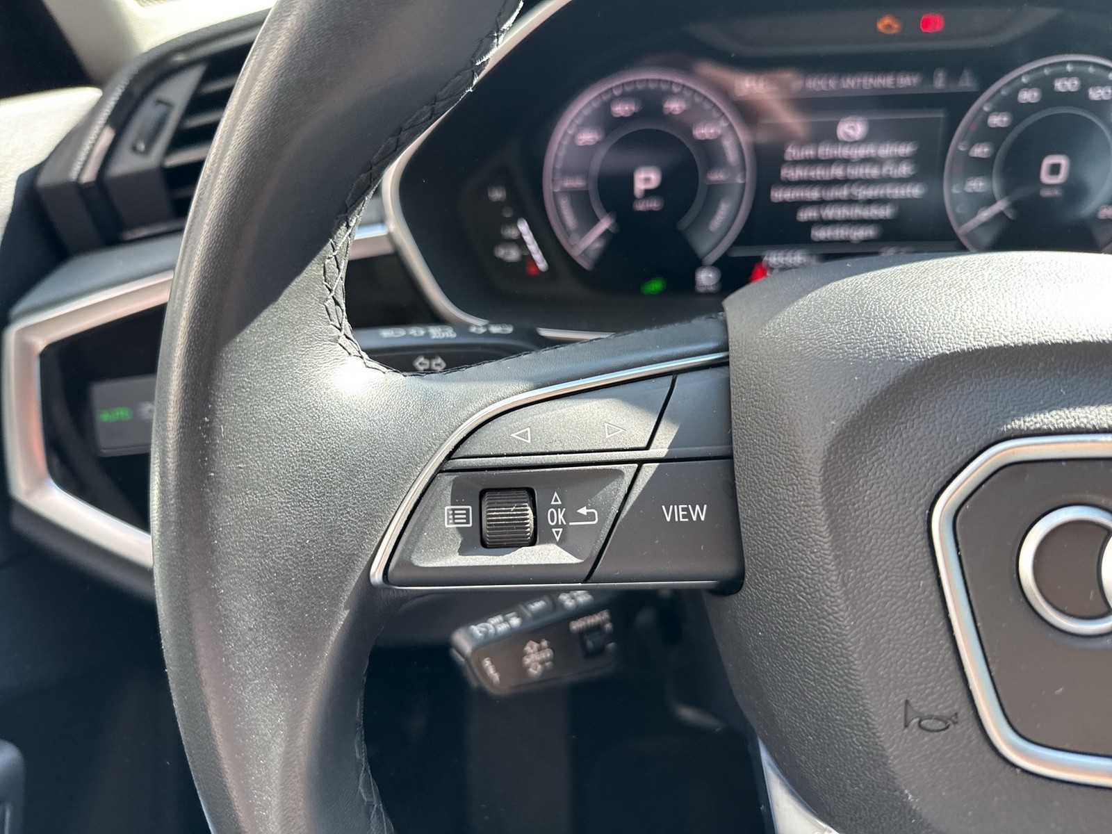 Audi Q3 45 HYBRID AHK ACC LM18 E-KLAPPE NAVI+ CARPLAY