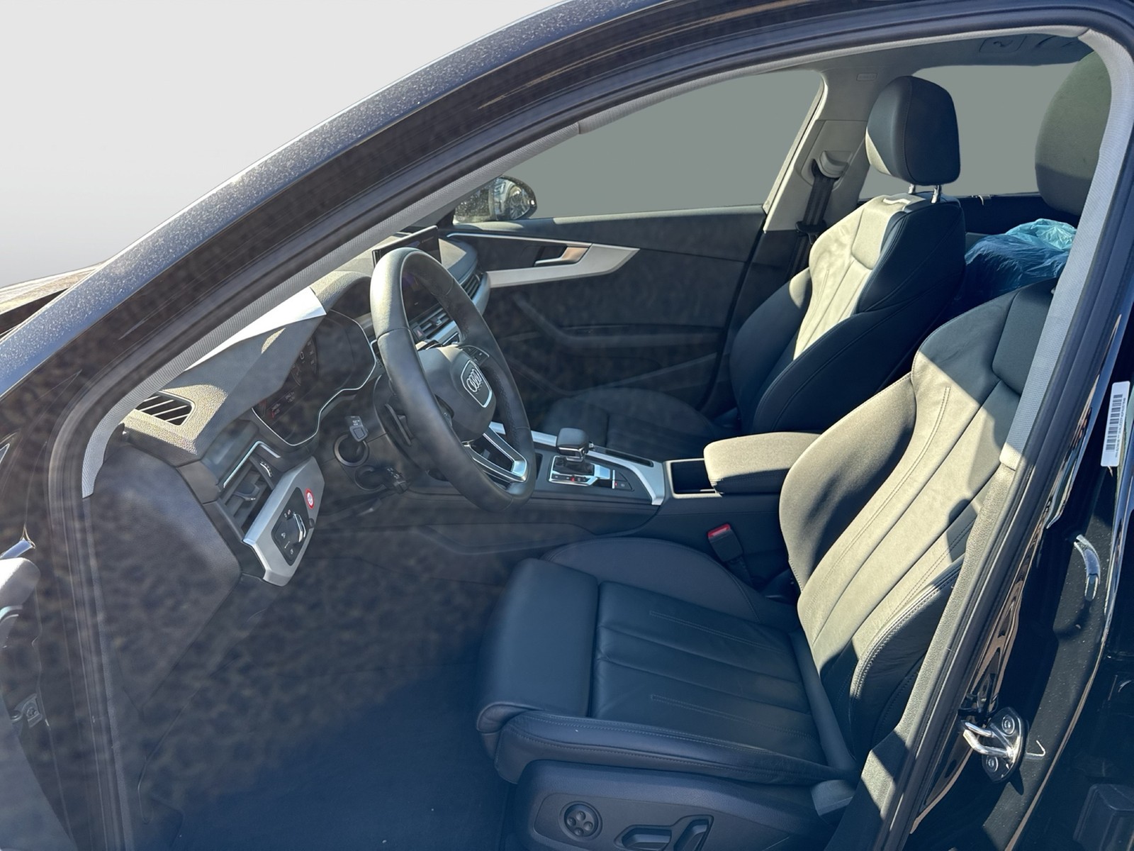 Audi A4 Avant 45 quattro S LINE BLACKPAK PANO CAM ACC