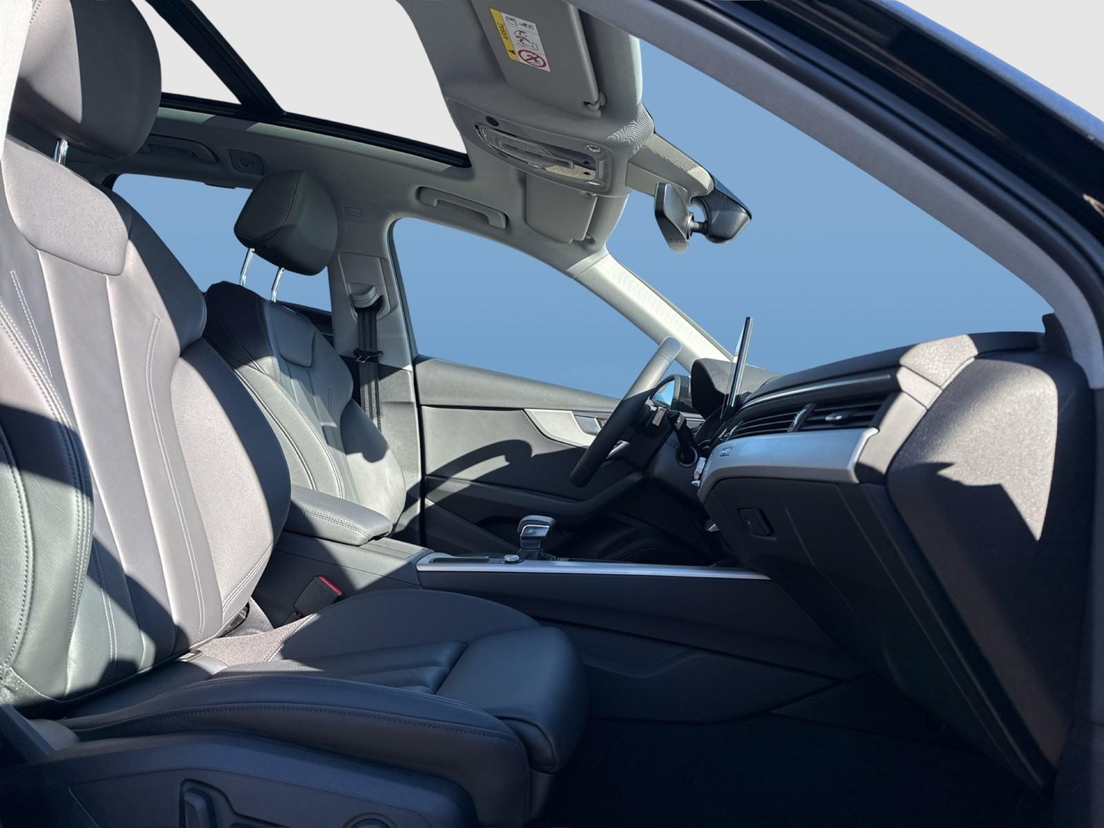 Audi A4 Avant 45 quattro S LINE BLACKPAK PANO CAM ACC