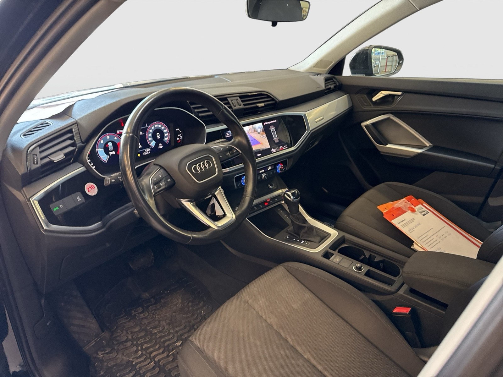Audi Q3 40 quattro STANDHZ. AHK CAM CARPLAY LM17