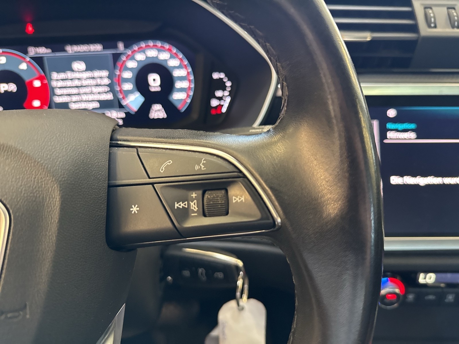 Audi Q3 40 quattro STANDHZ. AHK CAM CARPLAY LM17