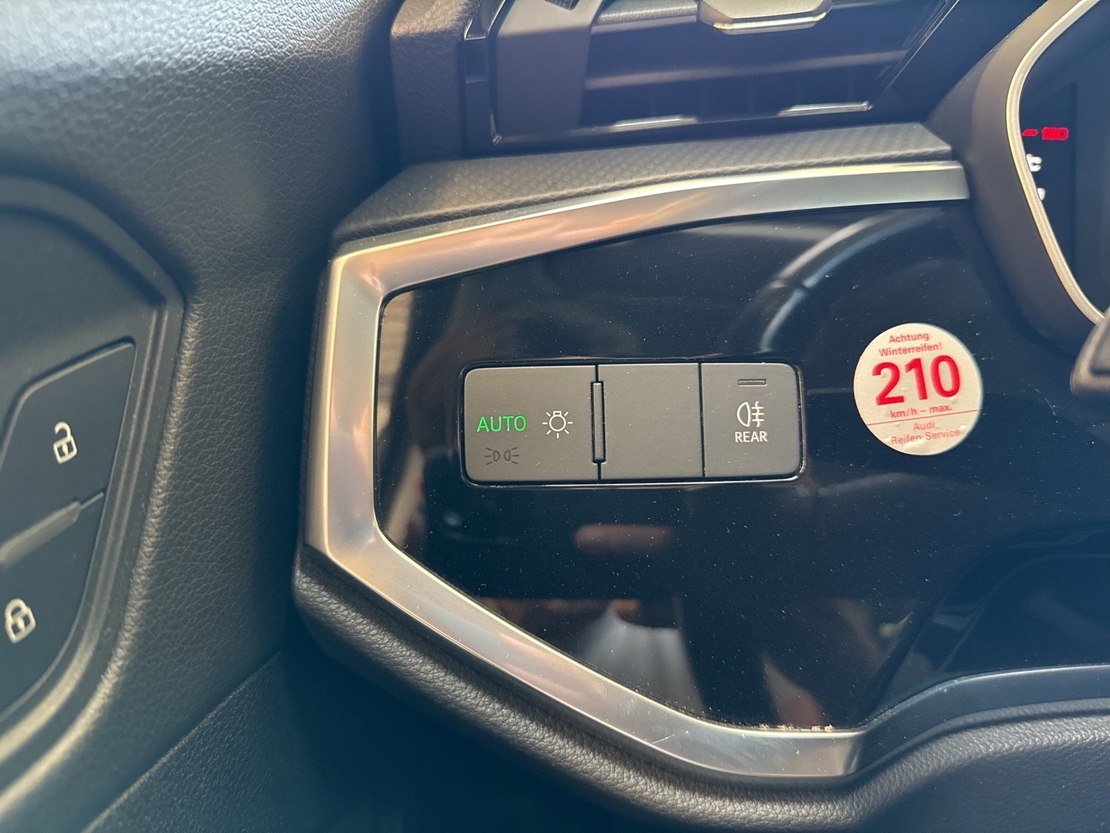 Audi Q3 40 quattro STANDHZ. AHK CAM CARPLAY LM17