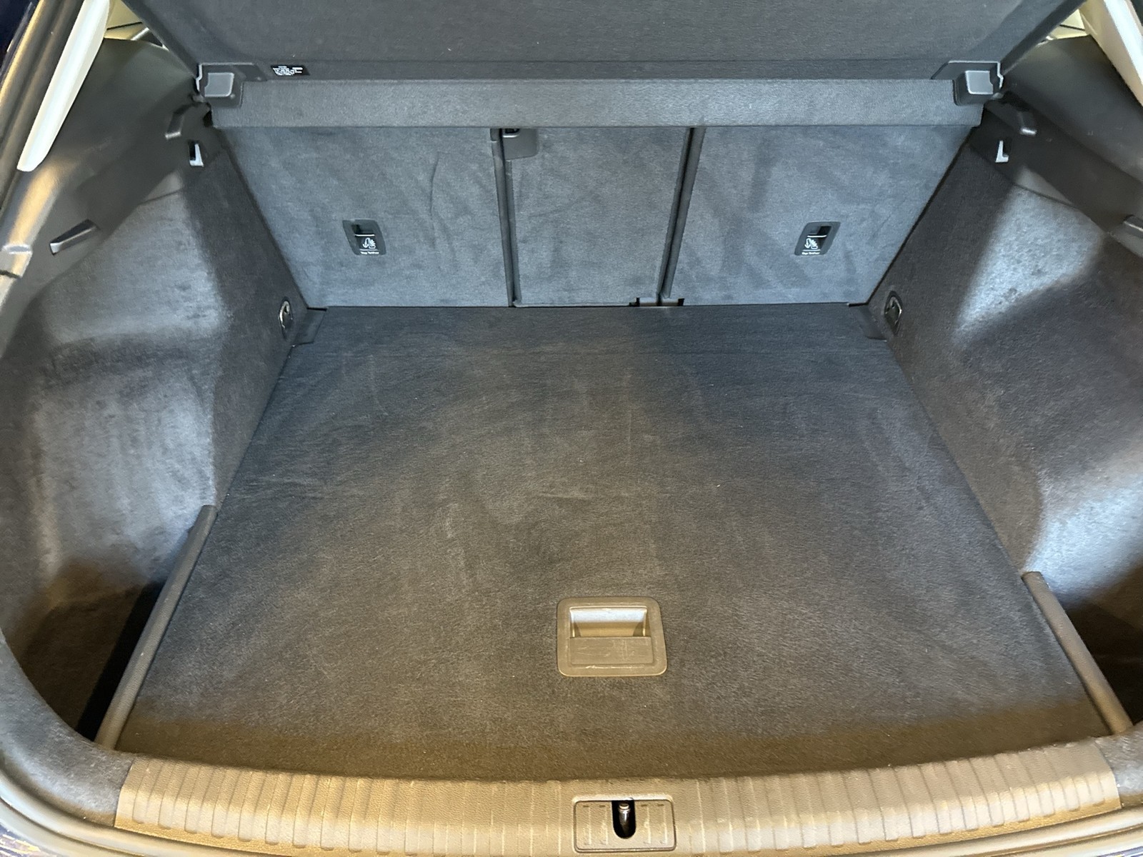 Audi Q3 35 ACC NAVI+ LM17 SITZHEIZUNG