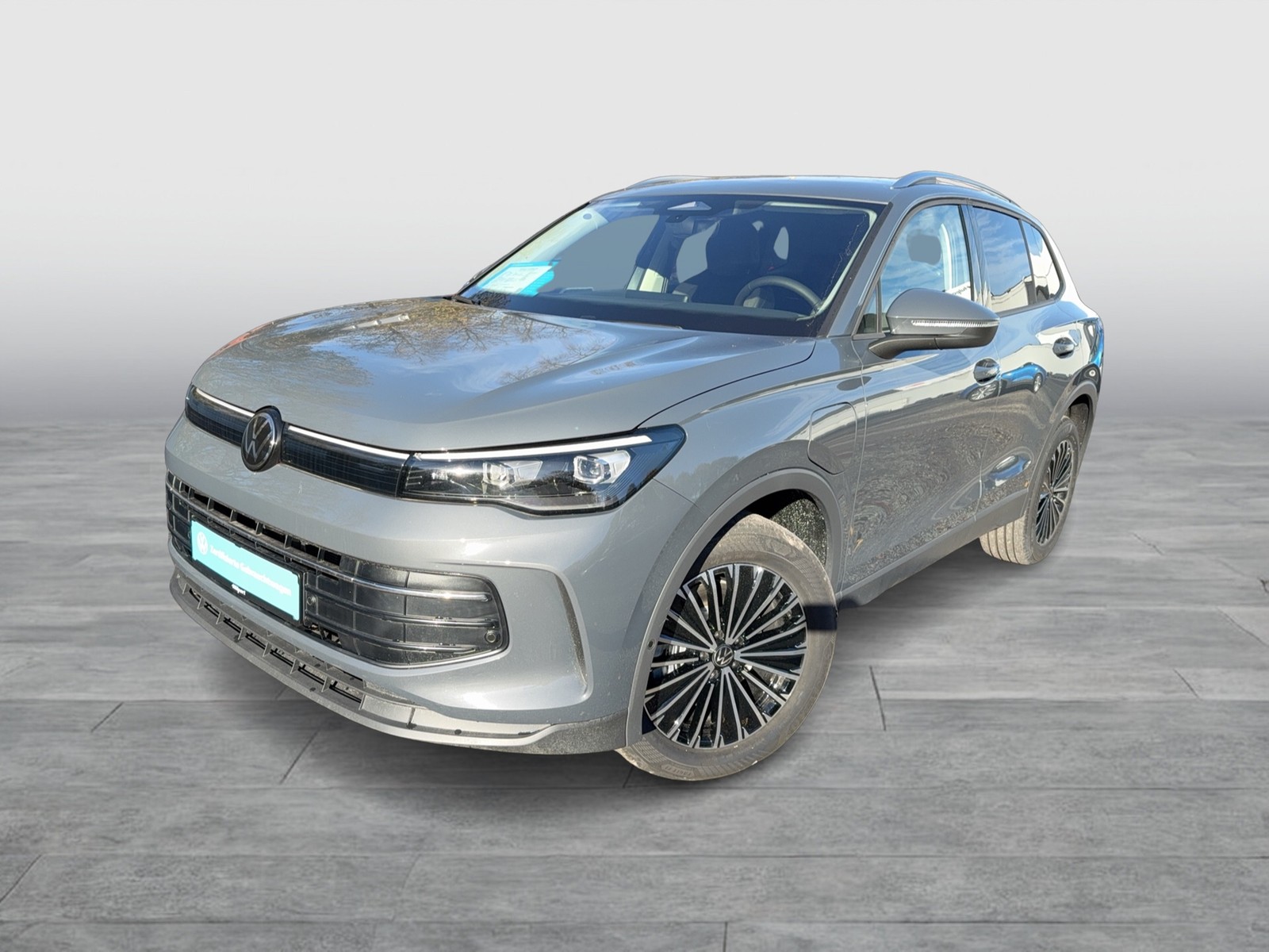 Volkswagen Tiguan 1.5 HYBRID LIFE NEUES MODELL CAM ACC LM18