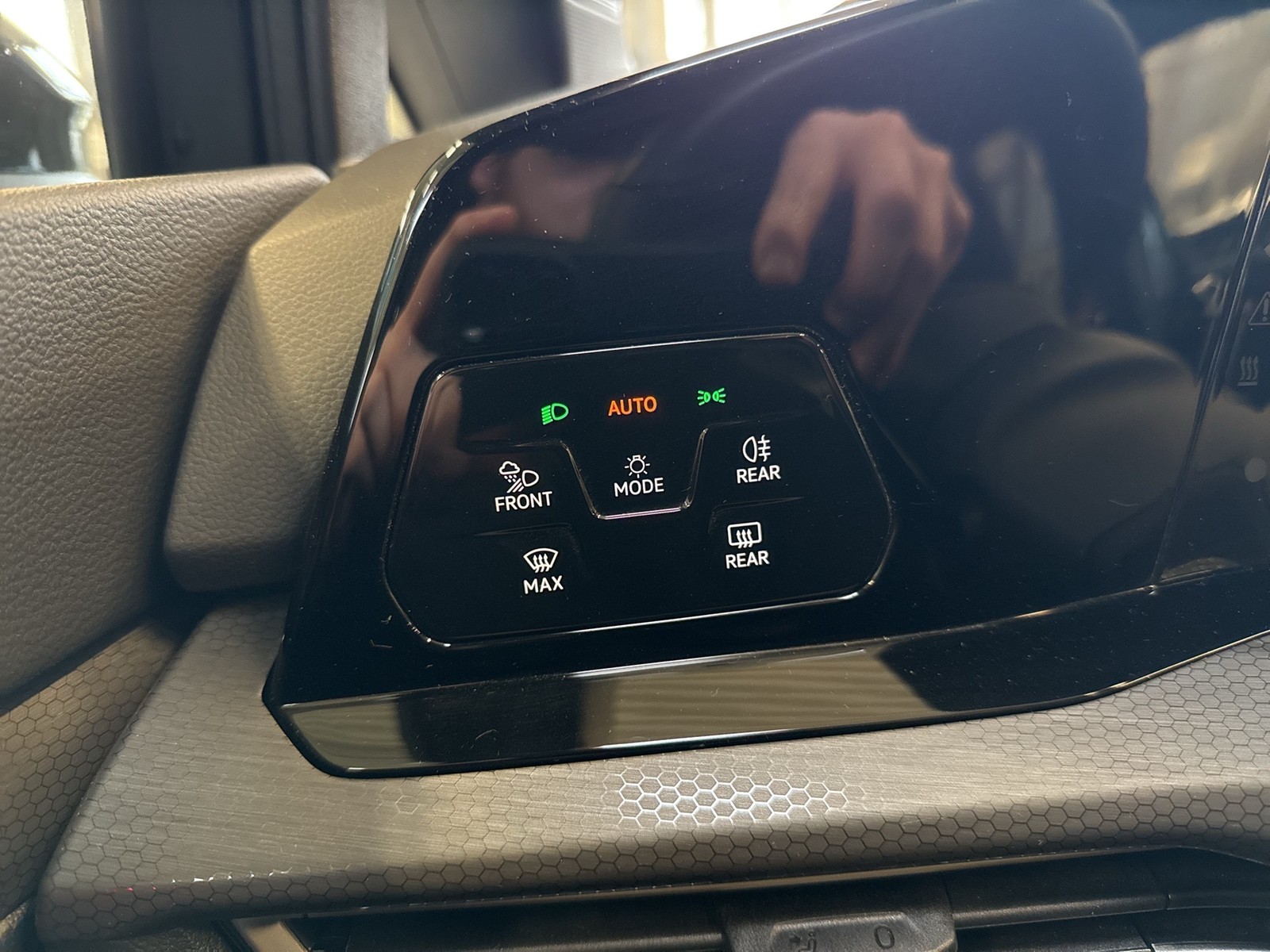 Volkswagen Golf 2.0 GTI CAM HEAD-UP ACC ALU18" CARPLAY