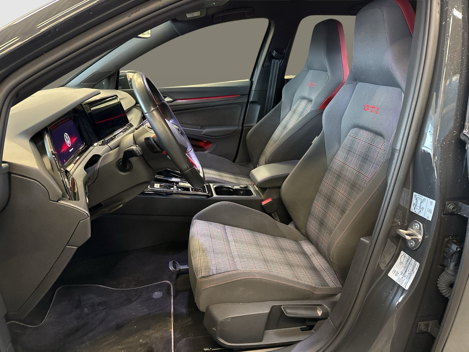 Volkswagen Golf 2.0 GTI CAM HEAD-UP ACC ALU18" CARPLAY